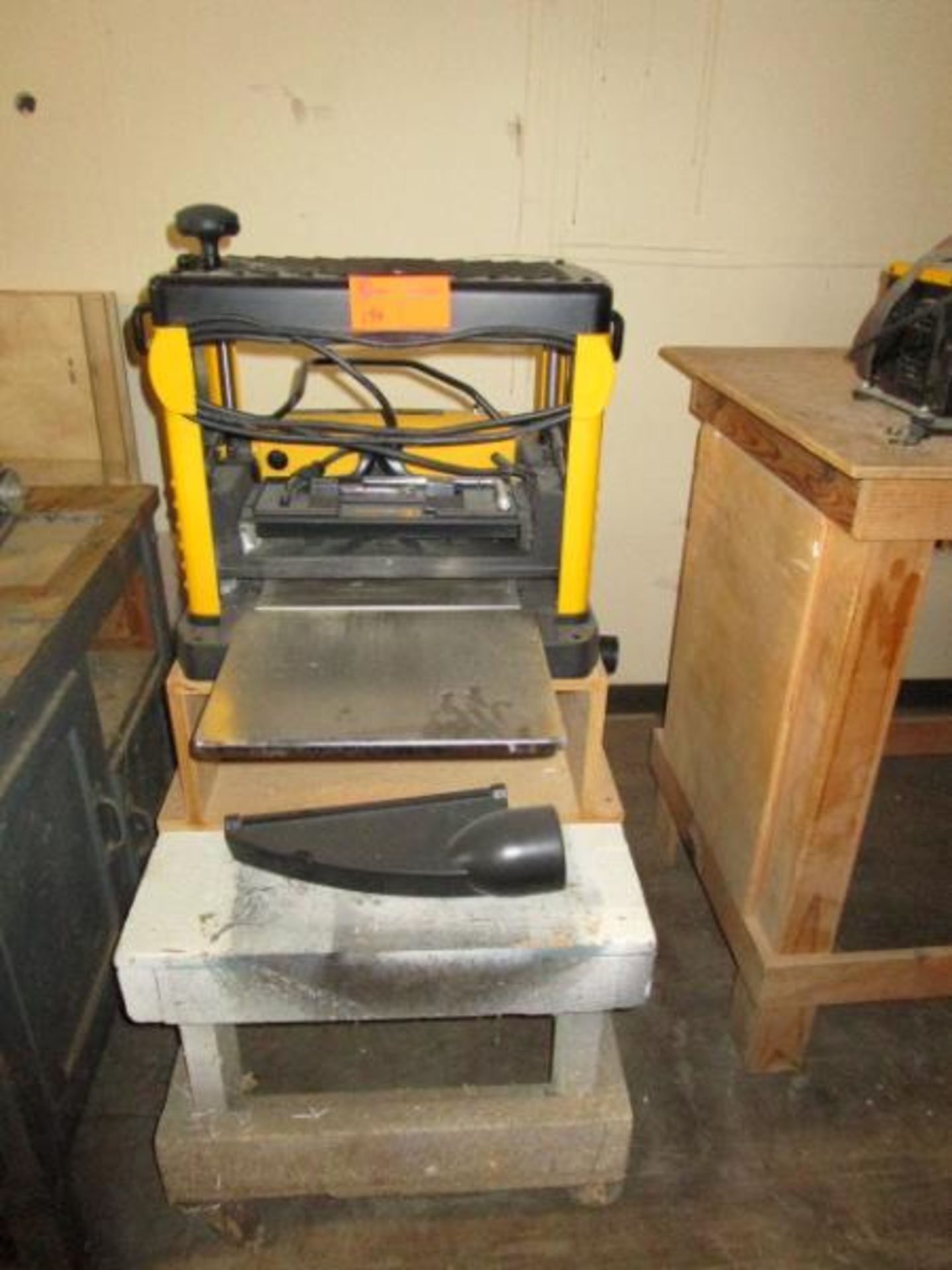 Thickness Planer w/ Stant by Delta, Model: DW733 - Image 2 of 7
