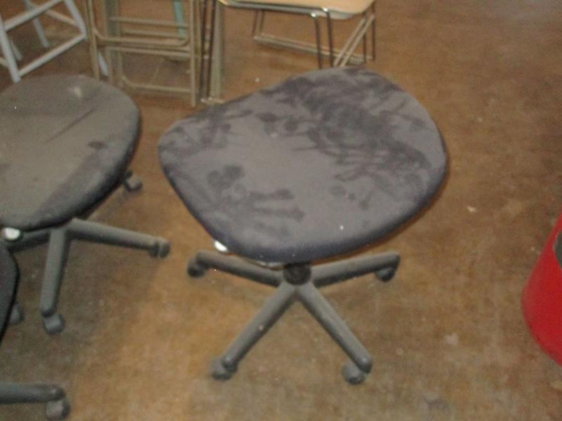 (10) Assorted Office Chairs on Casters, Fabric Seat / Back - 1 w/ Broken Back, (1) Rolling Stool - Image 9 of 14