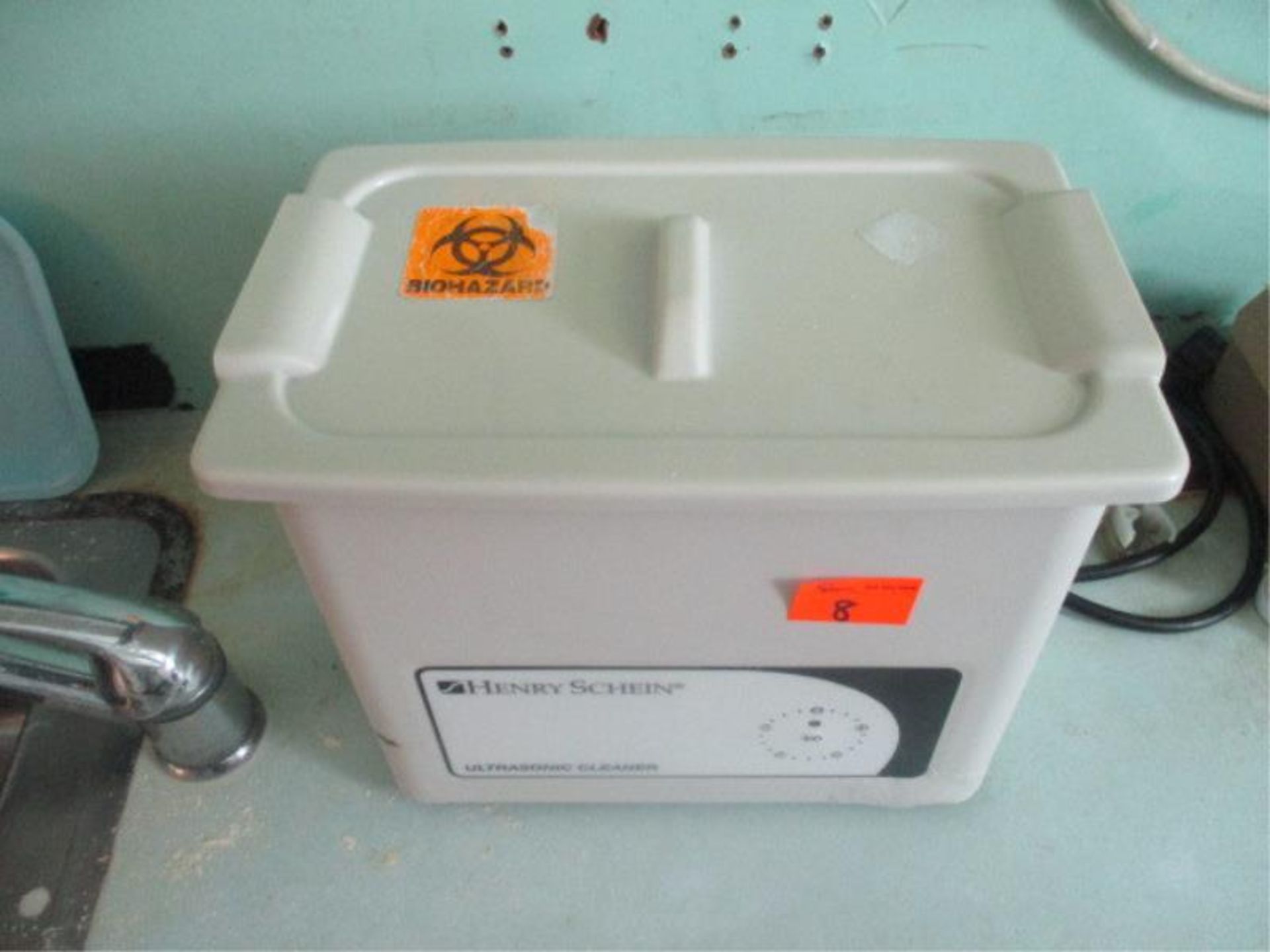 Henry Schein Ultrasonic Cleaner, Model: Schein - 00741, SN: 09195-579522 - Image 2 of 5