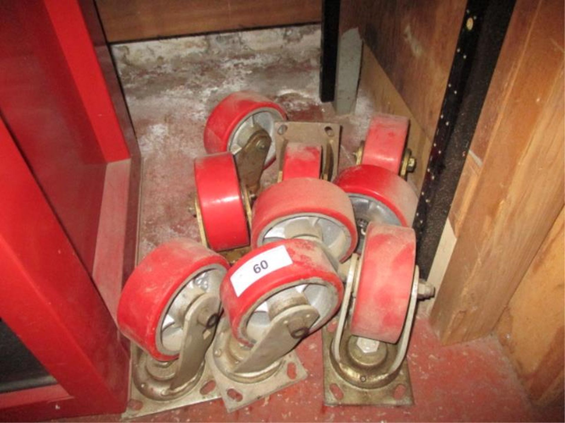(8) Industrial Casters