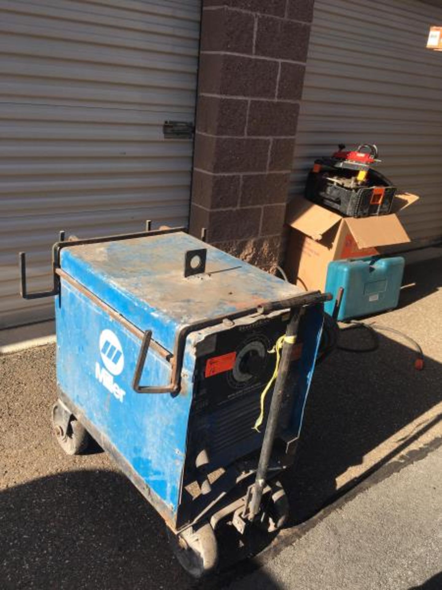 Miller Single Phase Dialarc 250 AC/DC Welder