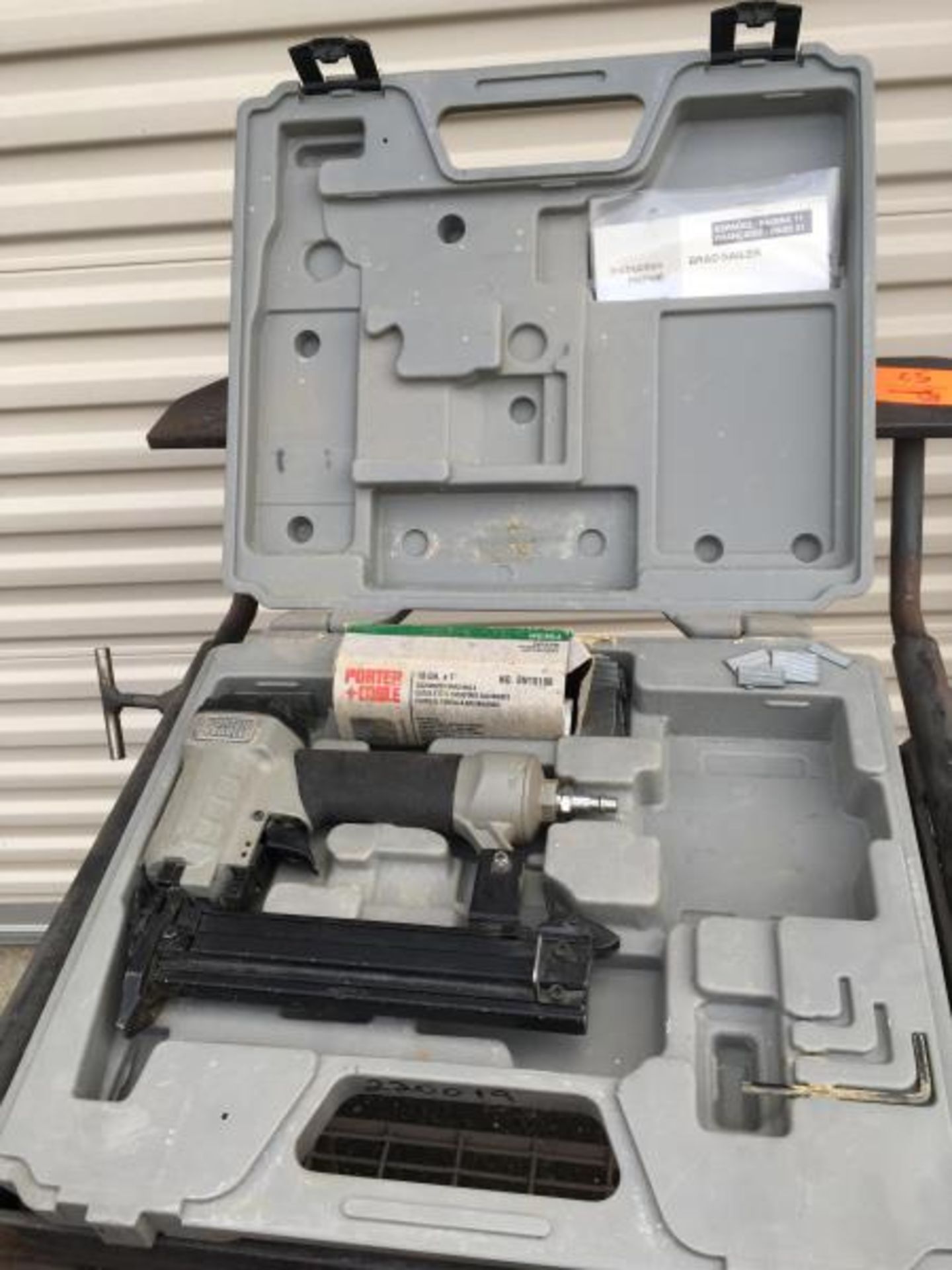 Porter Cable Brad Nailer BN125