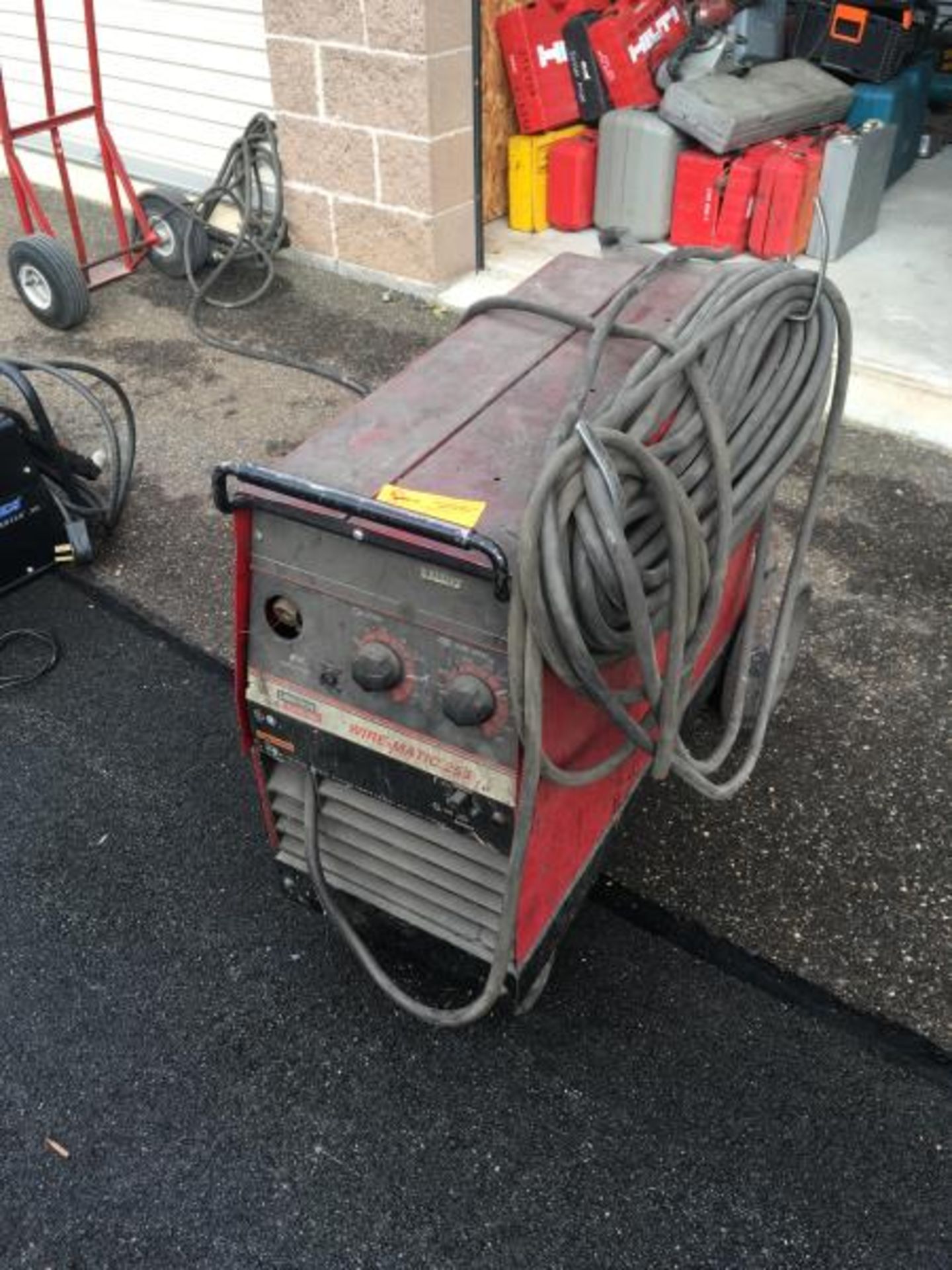 Lincoln Electric Wire Matic 255 CV Arc Welding Model: WM-255 S/N:U1980117701 - Bild 7 aus 7