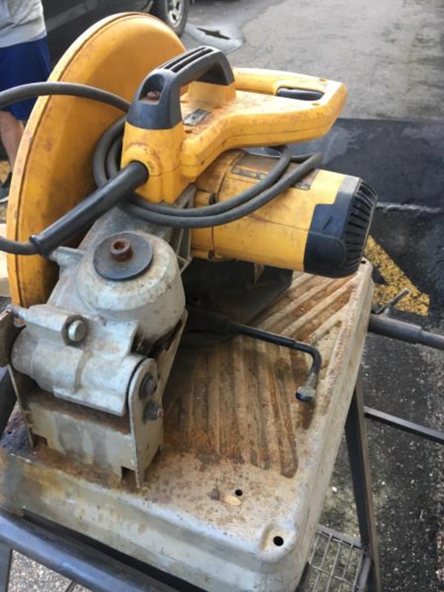 Dewalt D28715 Chop Saw - Image 3 of 3