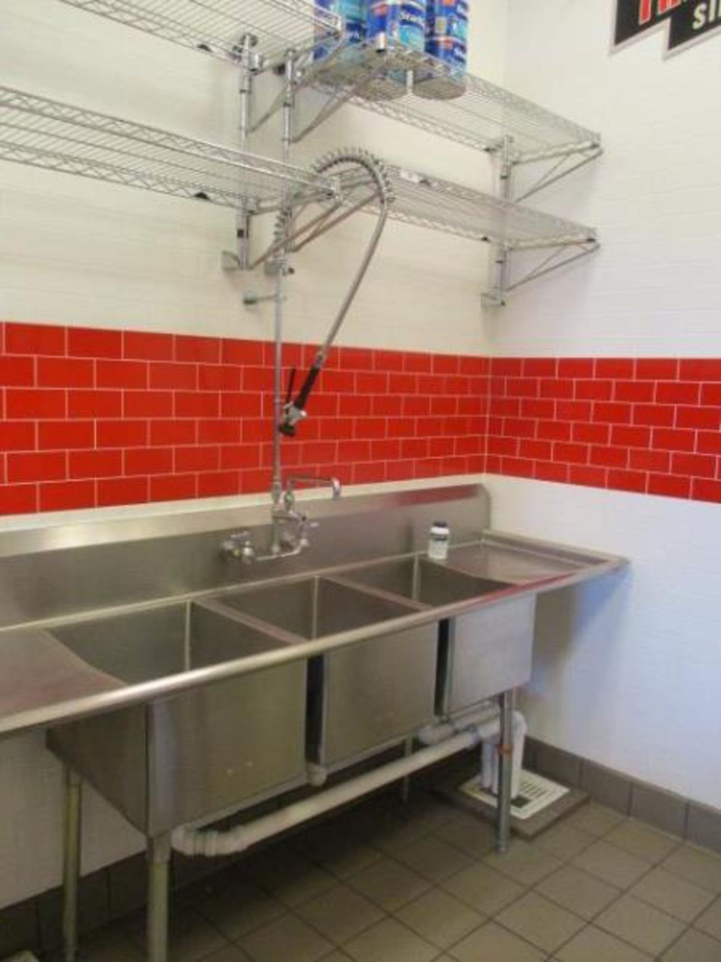 8' 3 Compartment SInk w/ Sprayer Dul Side Drainboard - Image 2 of 3