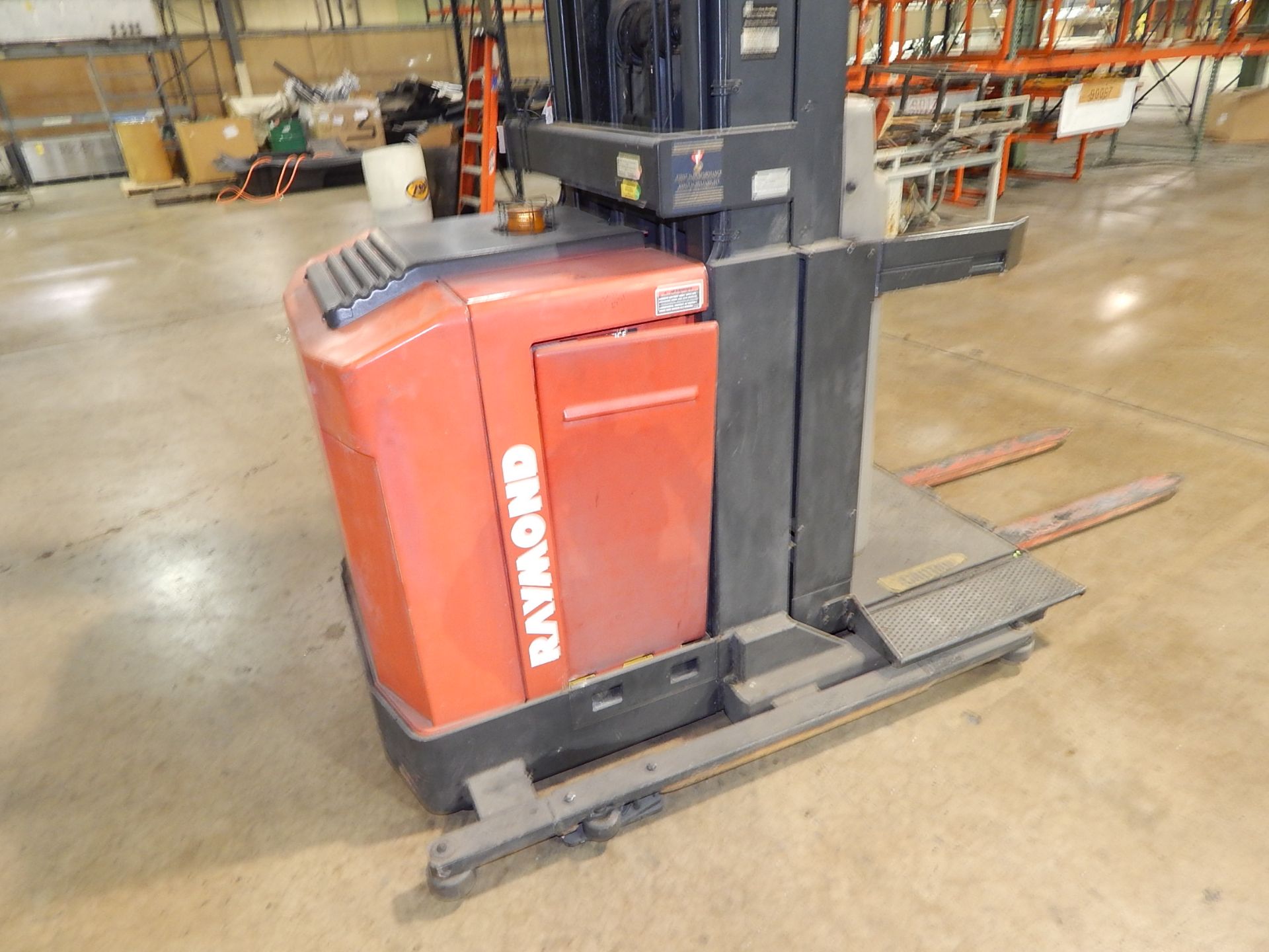 Raymond Model EASL-OPC30TT Order Picker Fork Lift, SN EASL-96-AE16720, 3,000 lb. cap., 3-Stage Mast, - Image 4 of 9