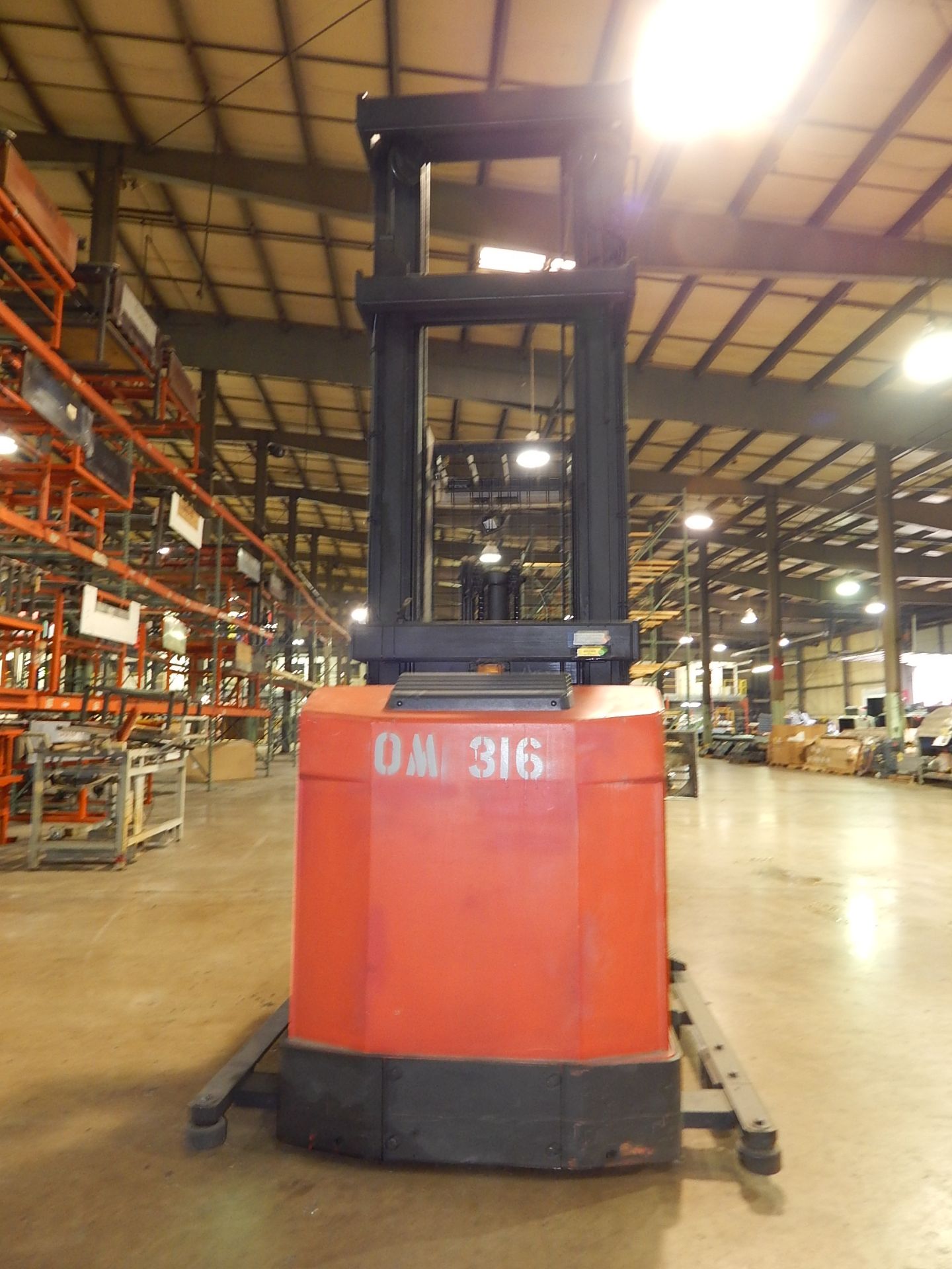 Raymond Model EASL-OPC30TT Order Picker Fork Lift, SN EASL-96-AE16720, 3,000 lb. cap., 3-Stage Mast, - Image 5 of 9