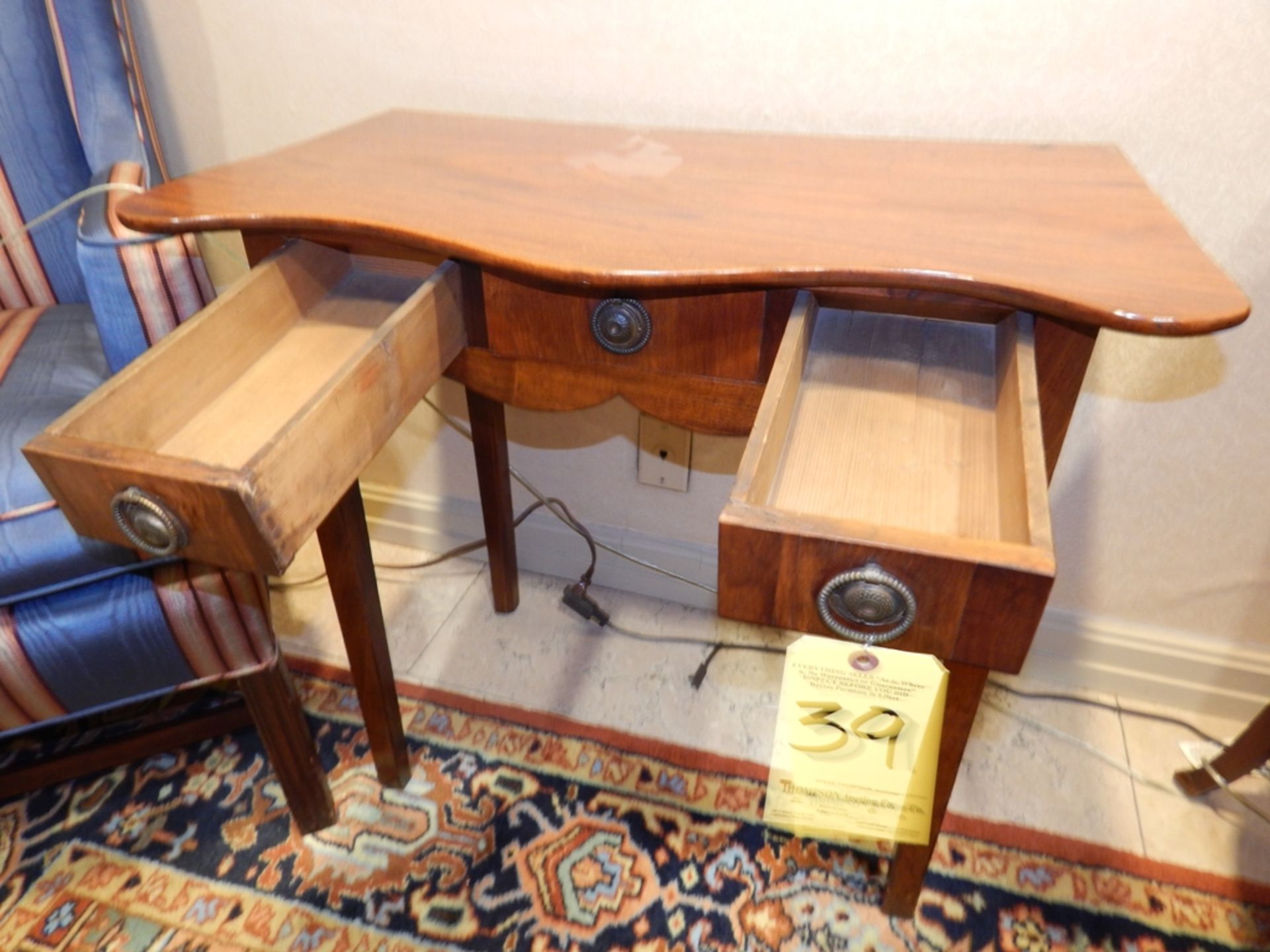 Mahogany Serpentine 3 Drawer Table - Image 3 of 4