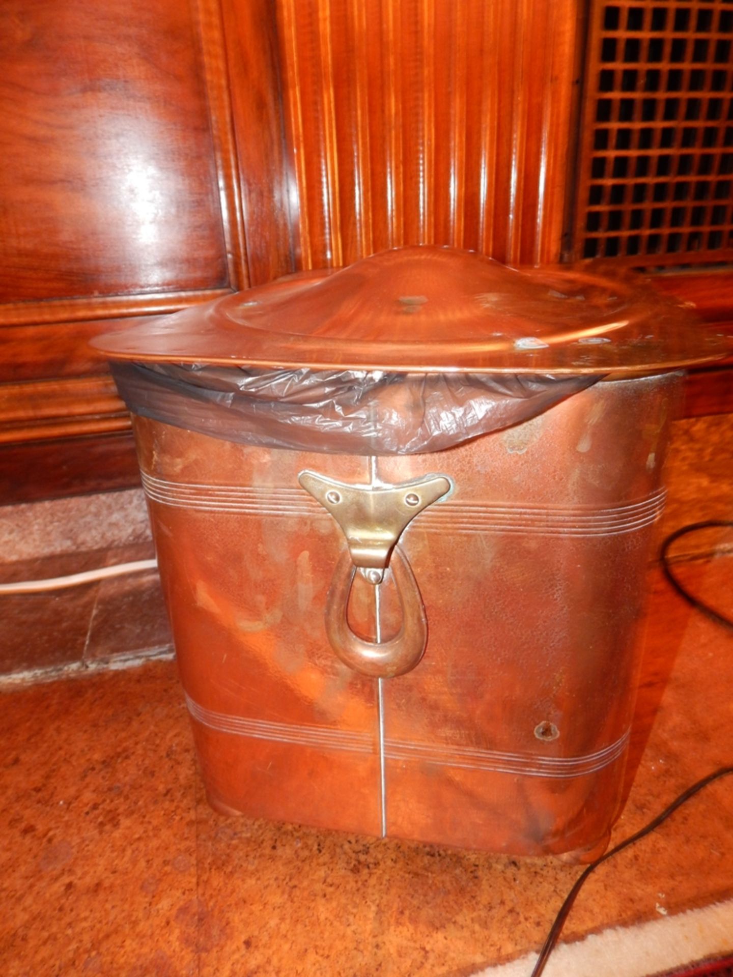 Copper Ash Bucket - Image 3 of 4