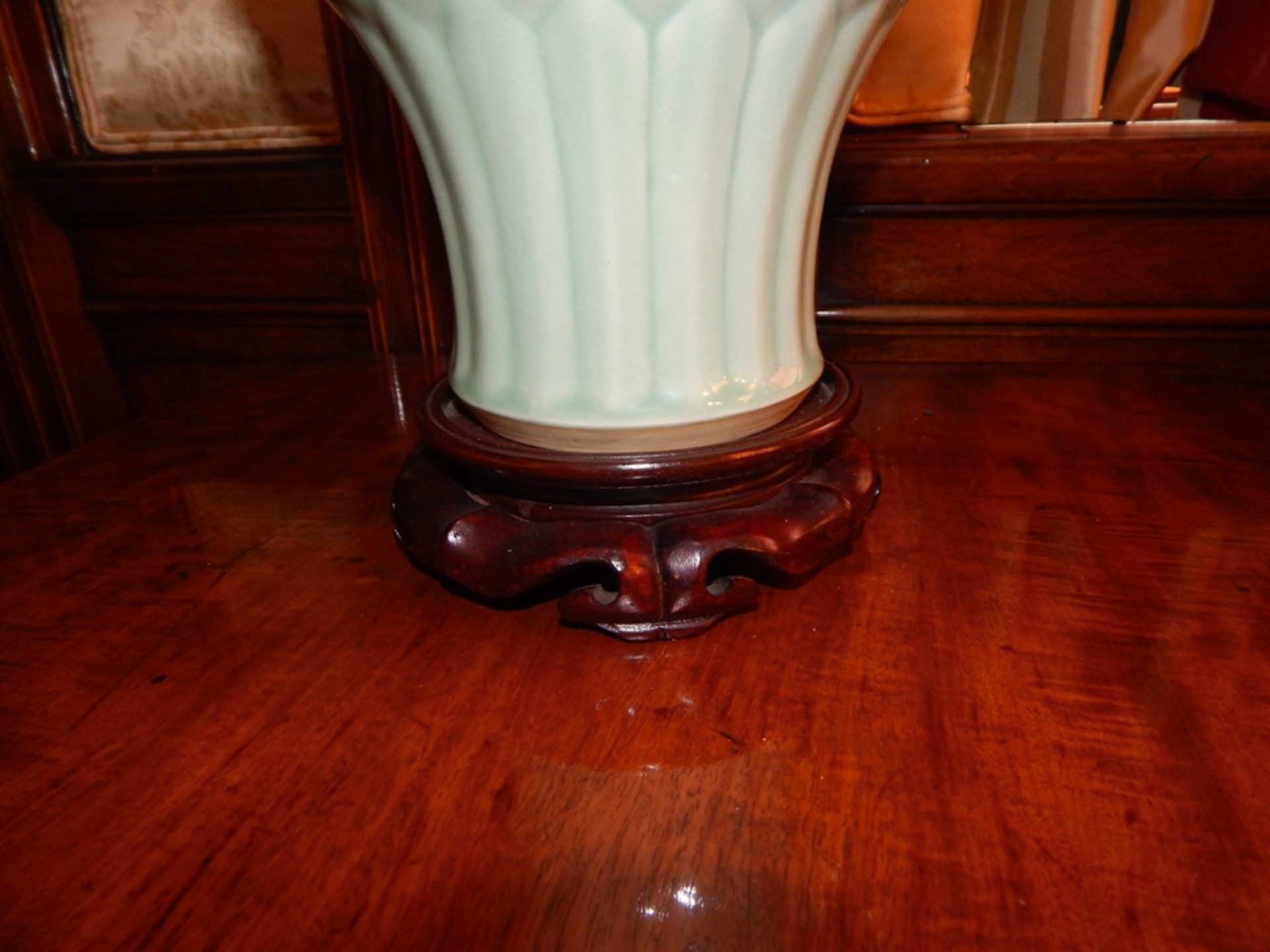 Korean Celadon Pottery Lamp with Rosewood Base - Image 7 of 7