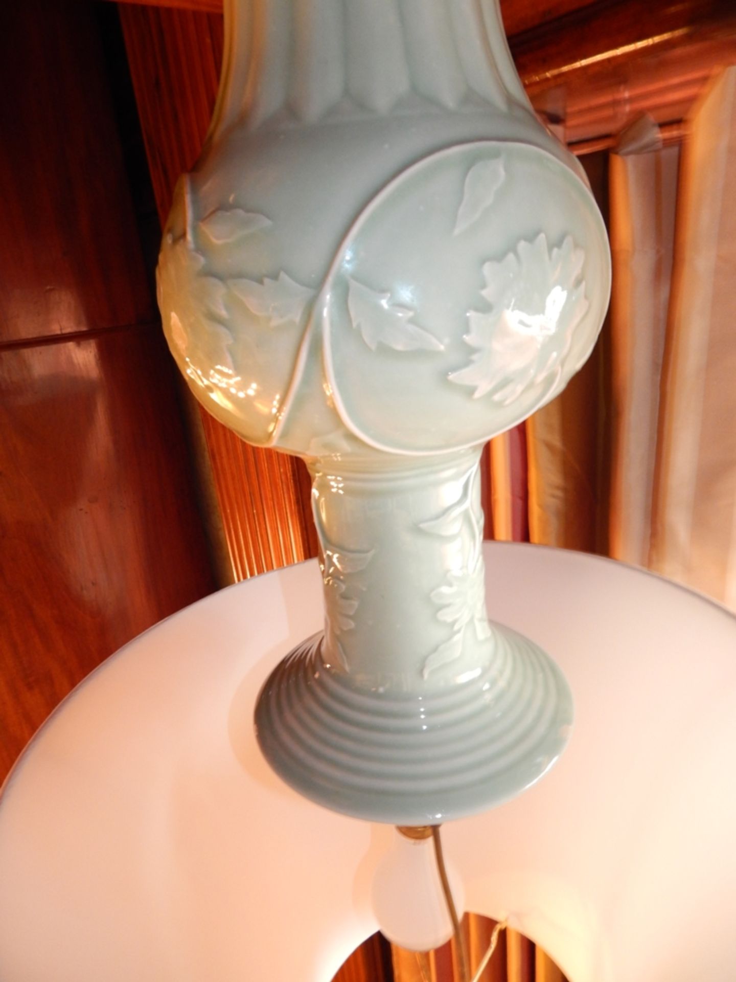 Korean Celadon Pottery Lamp with Rosewood Base - Image 4 of 7