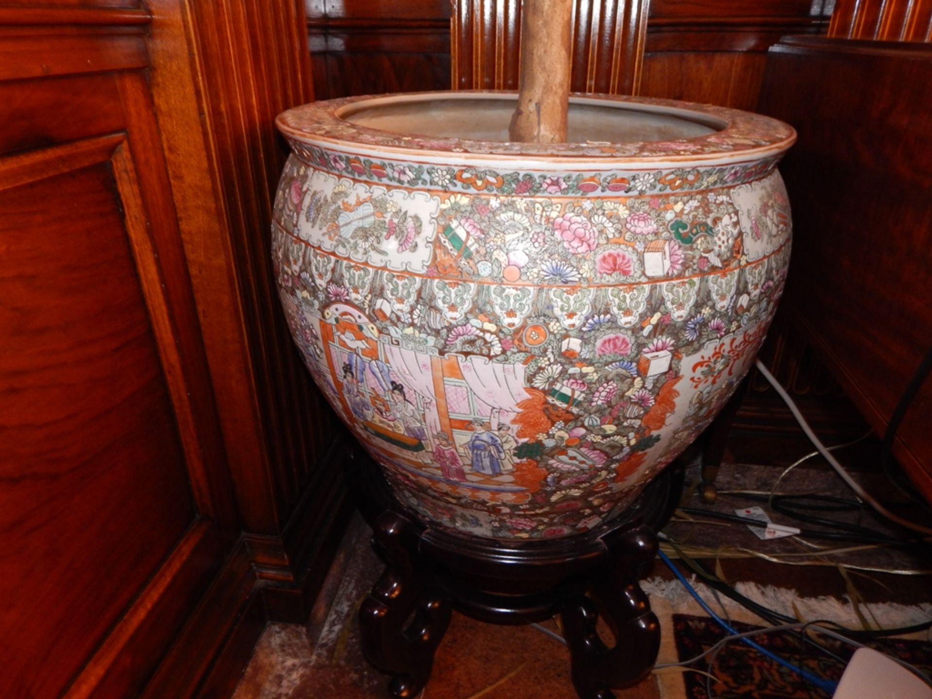 24" Oriental Jardiniere with interior depiction of Koi Fish - Image 2 of 4
