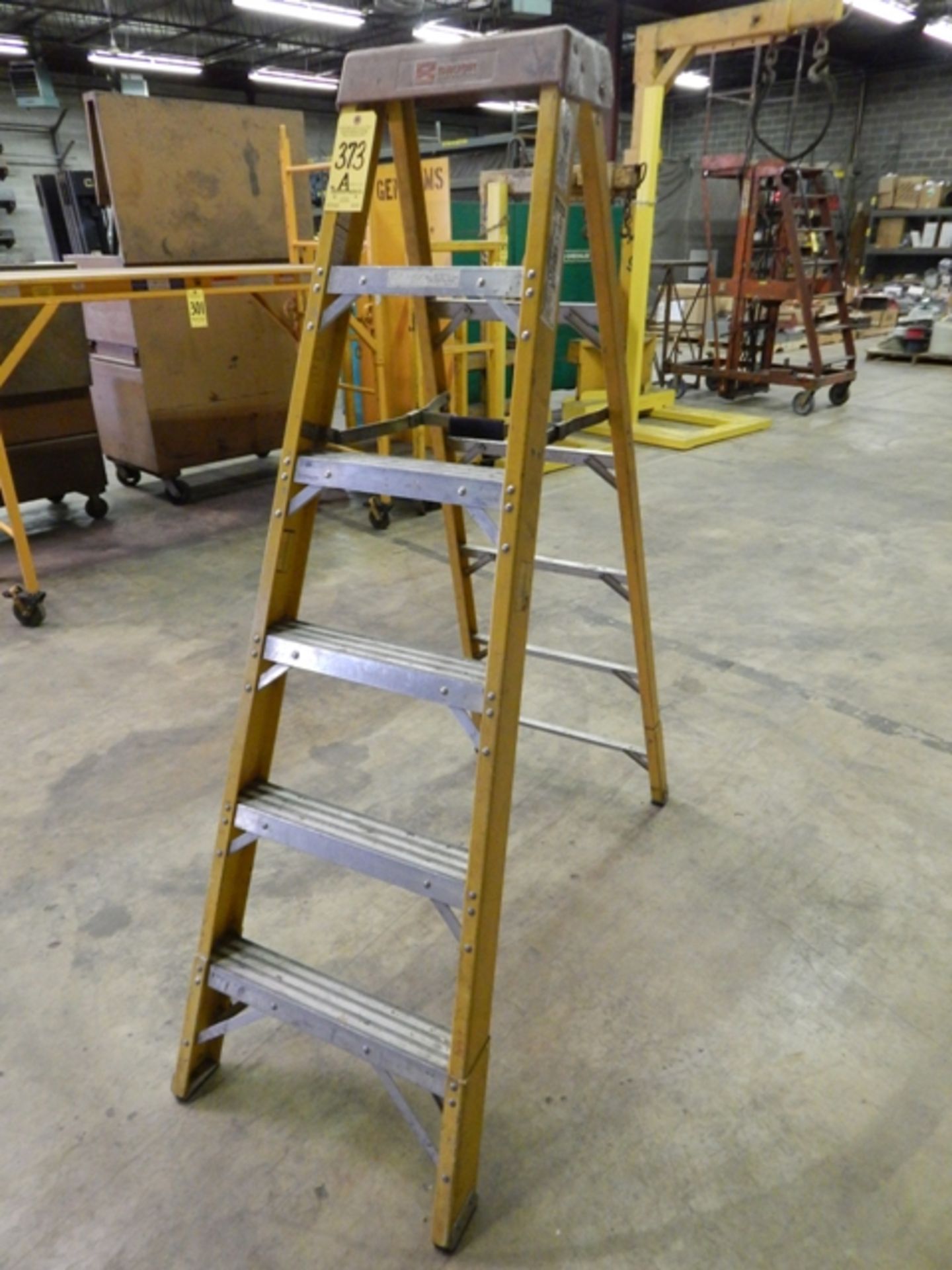 Bauer 6 ft. Step Ladder