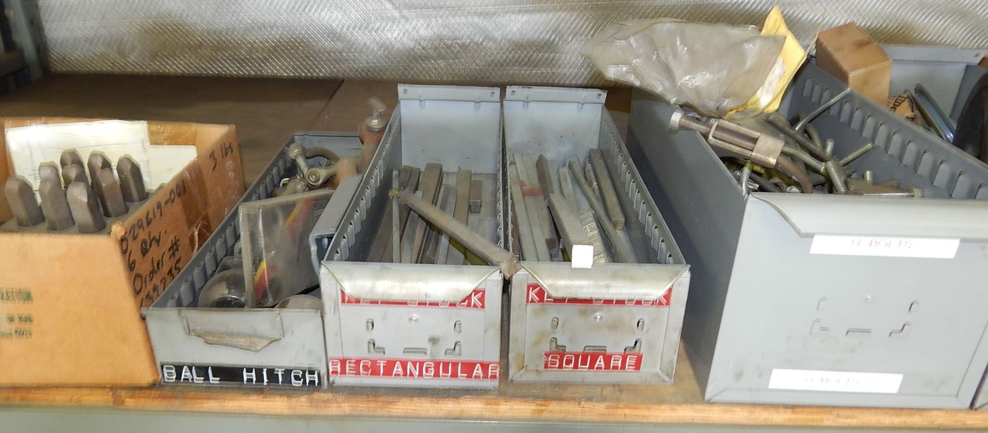 Contents of (1) Shelf of Pallet Shelving - Image 3 of 5