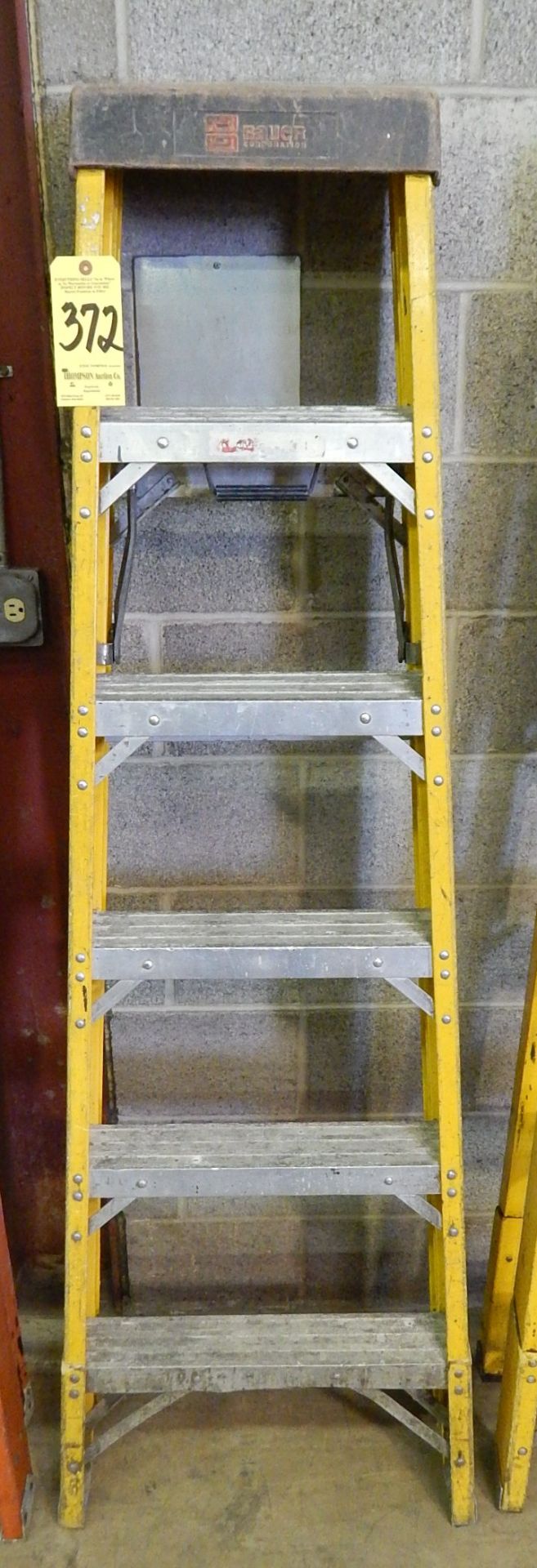 Fiberglass Step Ladder, 6 ft.