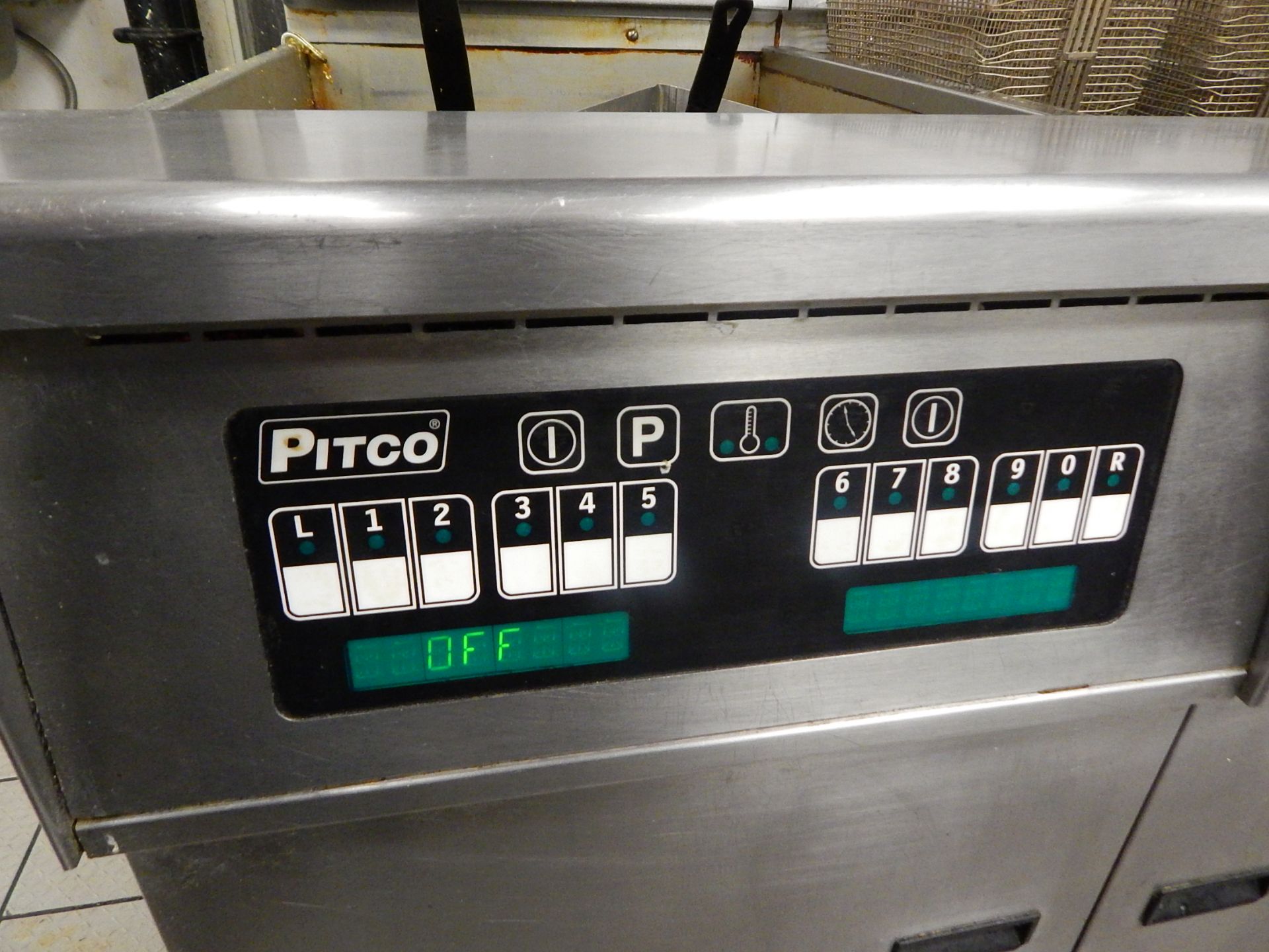 Pitco Solstice Supreme 4-Bay Deep Fryer, (1) Model SSH75 Deep Fryer, SN G07KA0412000, and (3) - Image 3 of 5