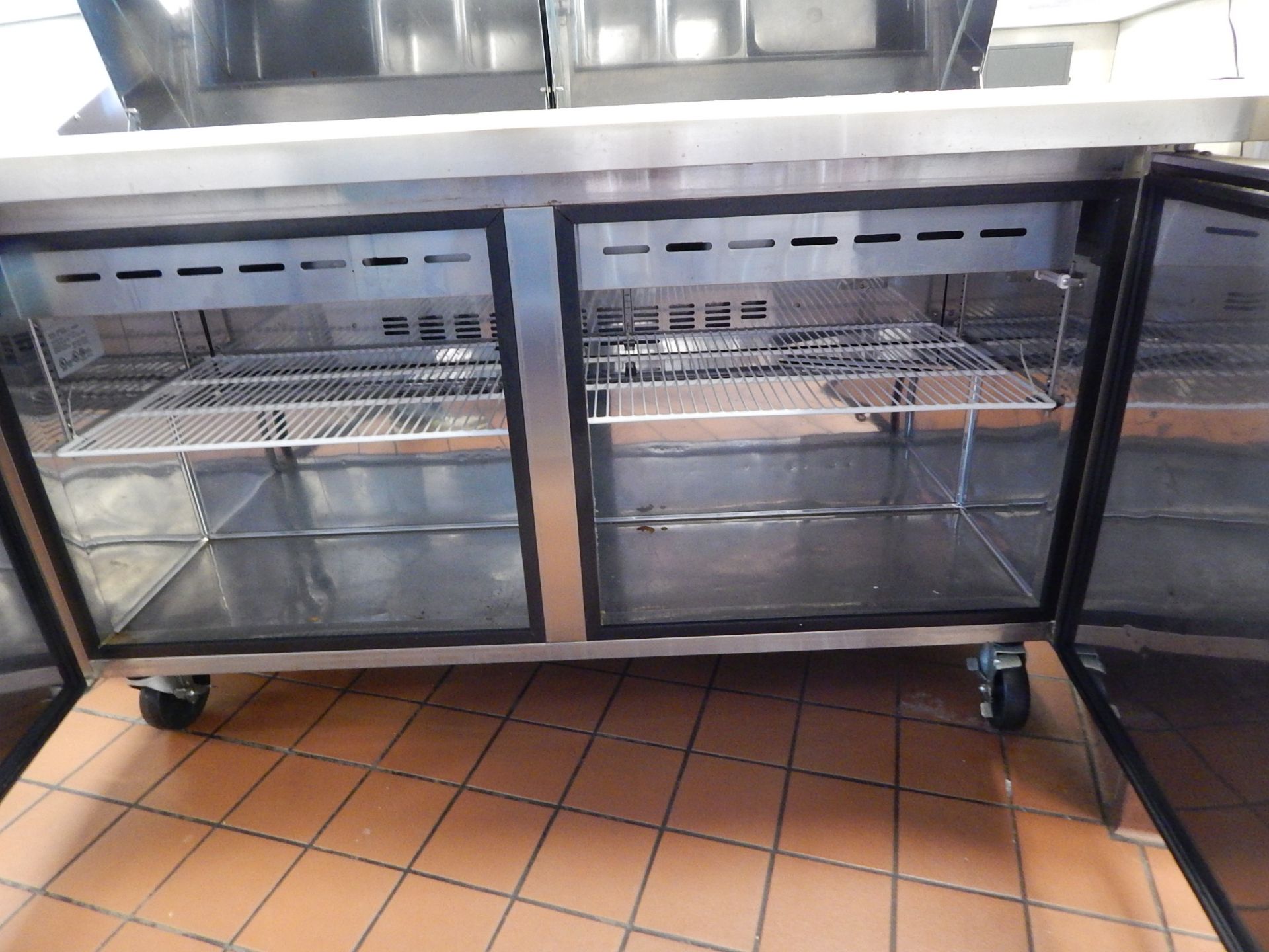 Master-Bilt Model SMP 60-24 Refrigerated Sandwich Prep Table, SN SMP60-24-14060009 - Bild 3 aus 4