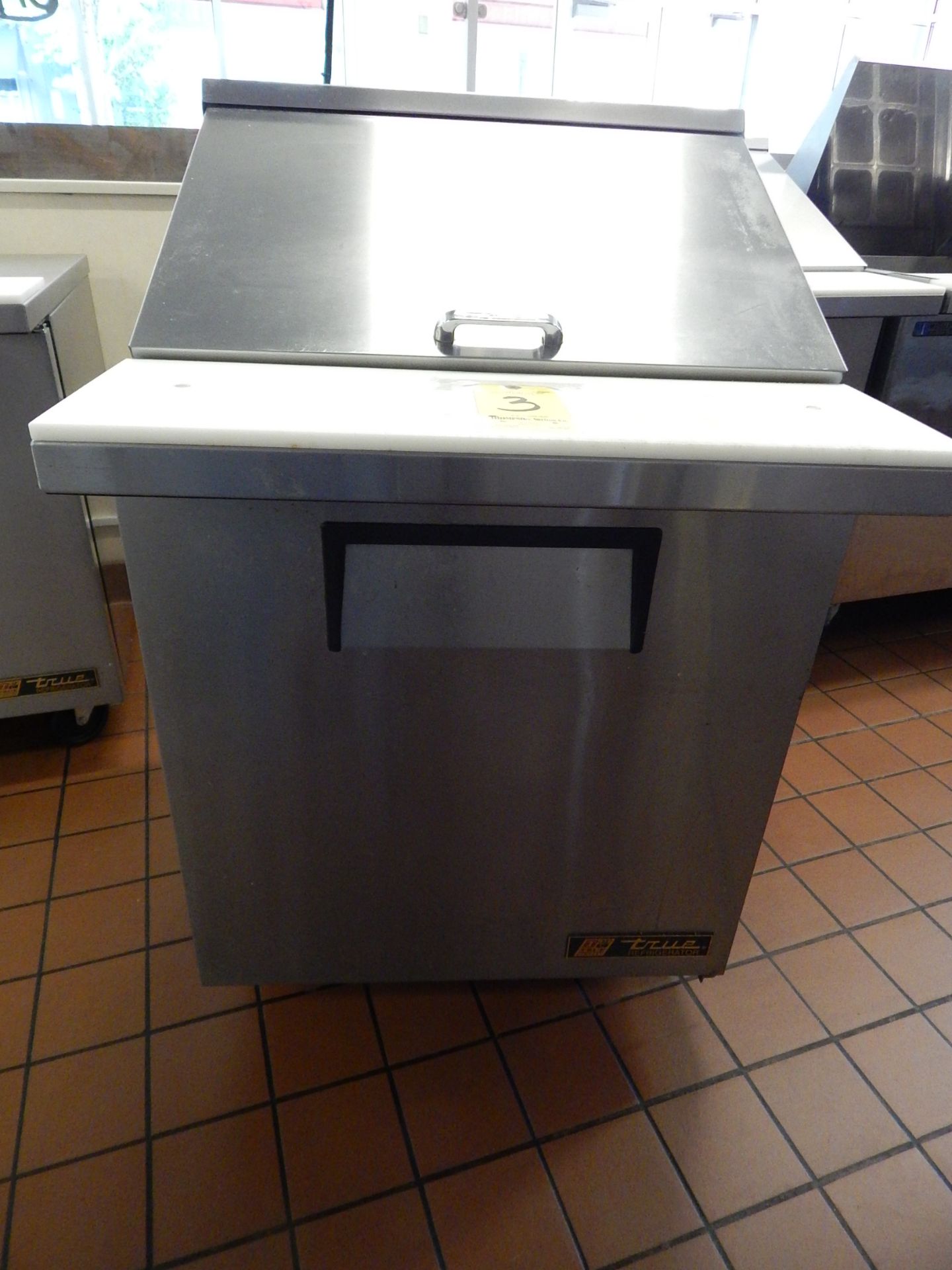 True Model TSSU-27-12M-C Refrigerated Sandwich Prep Table, SN 8552056 - Image 3 of 6