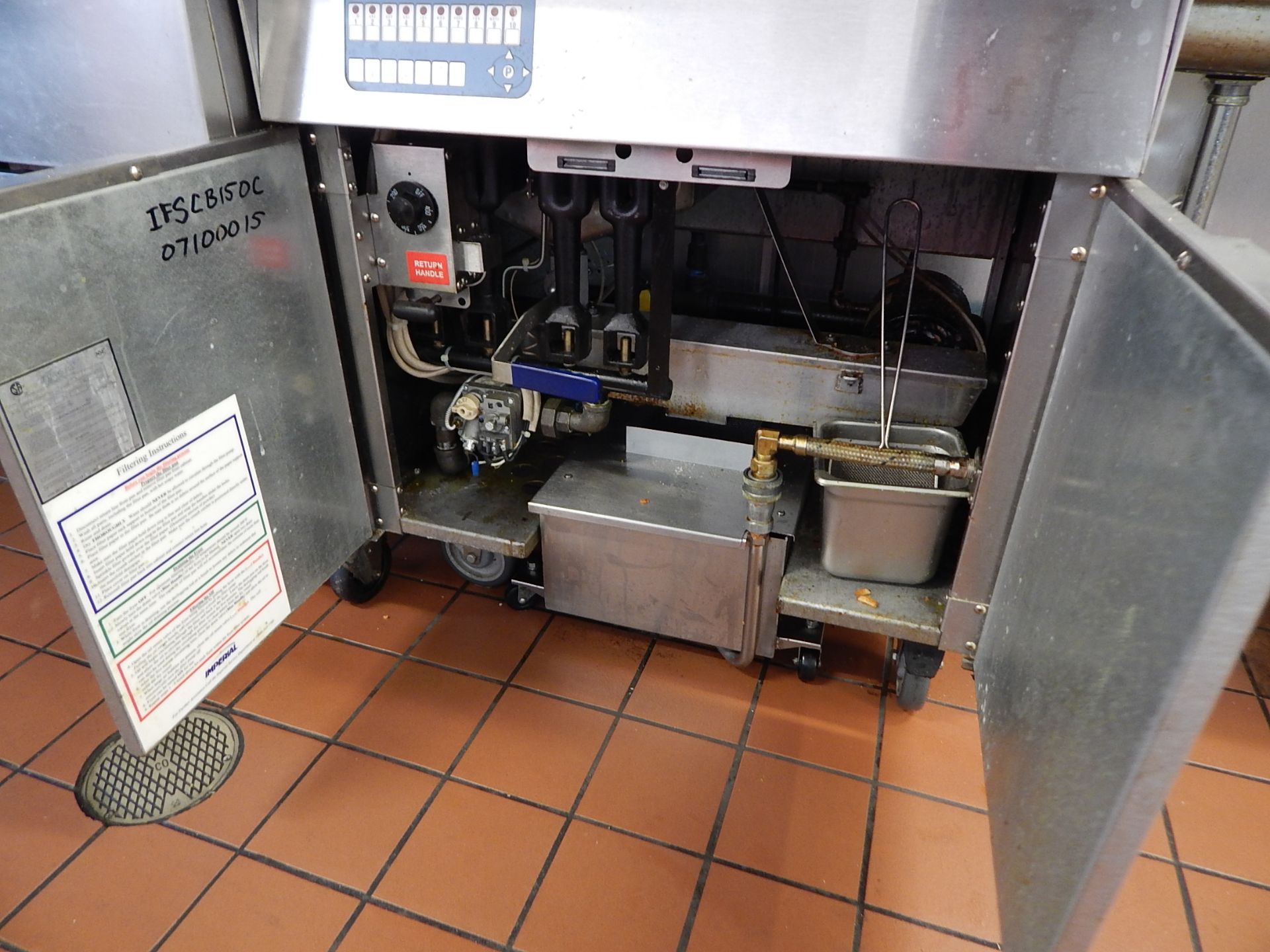 Imperial Model IFSCB150C Gas Deep Fryer with Meridian MEC-110 Control - Bild 5 aus 9