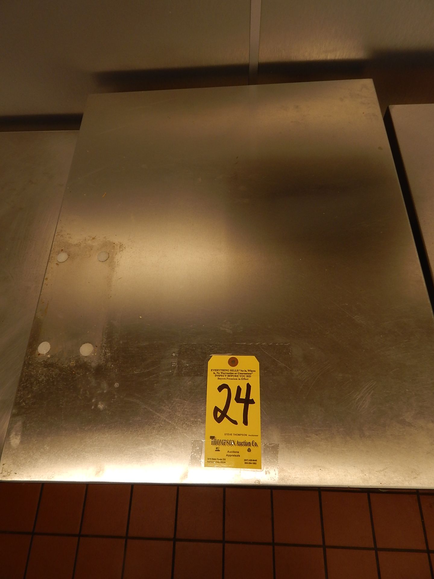 Stainless Steel Table with Galvanized Lower Shelf, 30" x 24" - Bild 2 aus 3