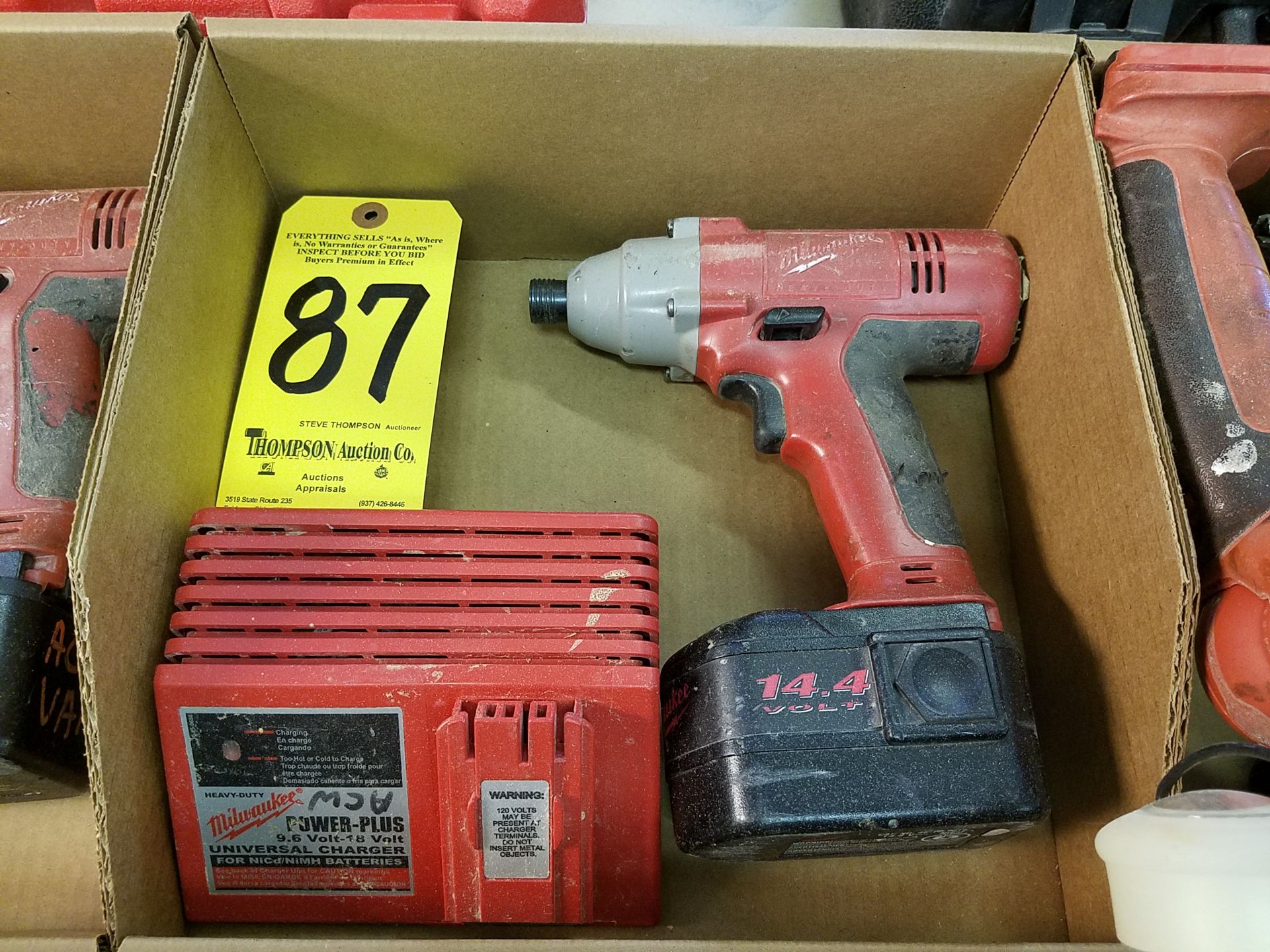 Milwaukee Cordless Impact Driver w/Charger 14.4 V