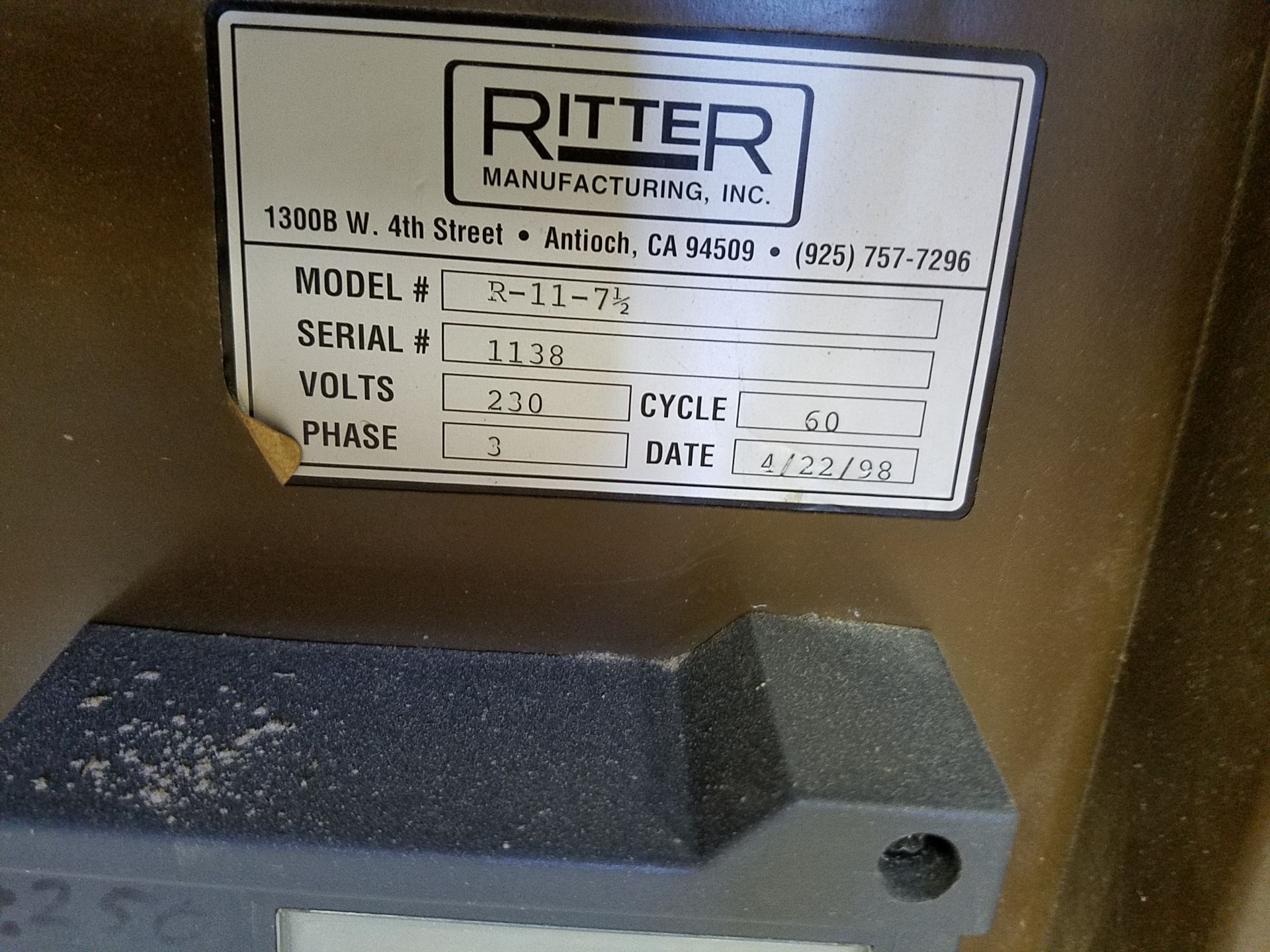 Ritter Model R11 Shaper, 1 1/4 in Spindle, s/n, 7.5 HP, 48 x 30 in T-Slotted Table, Loading Fee $50 - Image 2 of 4