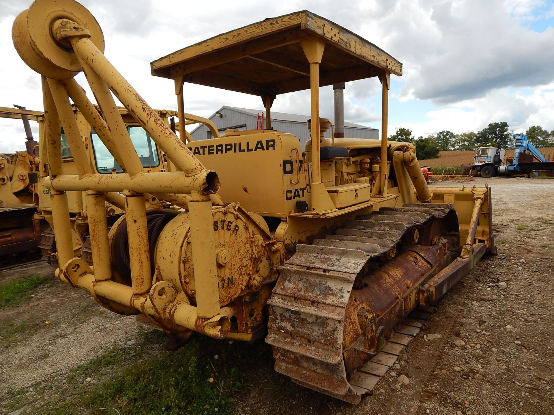 Caterpillar D7C Crawler Dozer, 9 ft 8 in Blade, Hyster D7N Winch, 5 Speed Direct Drive Transmission, - Image 9 of 21