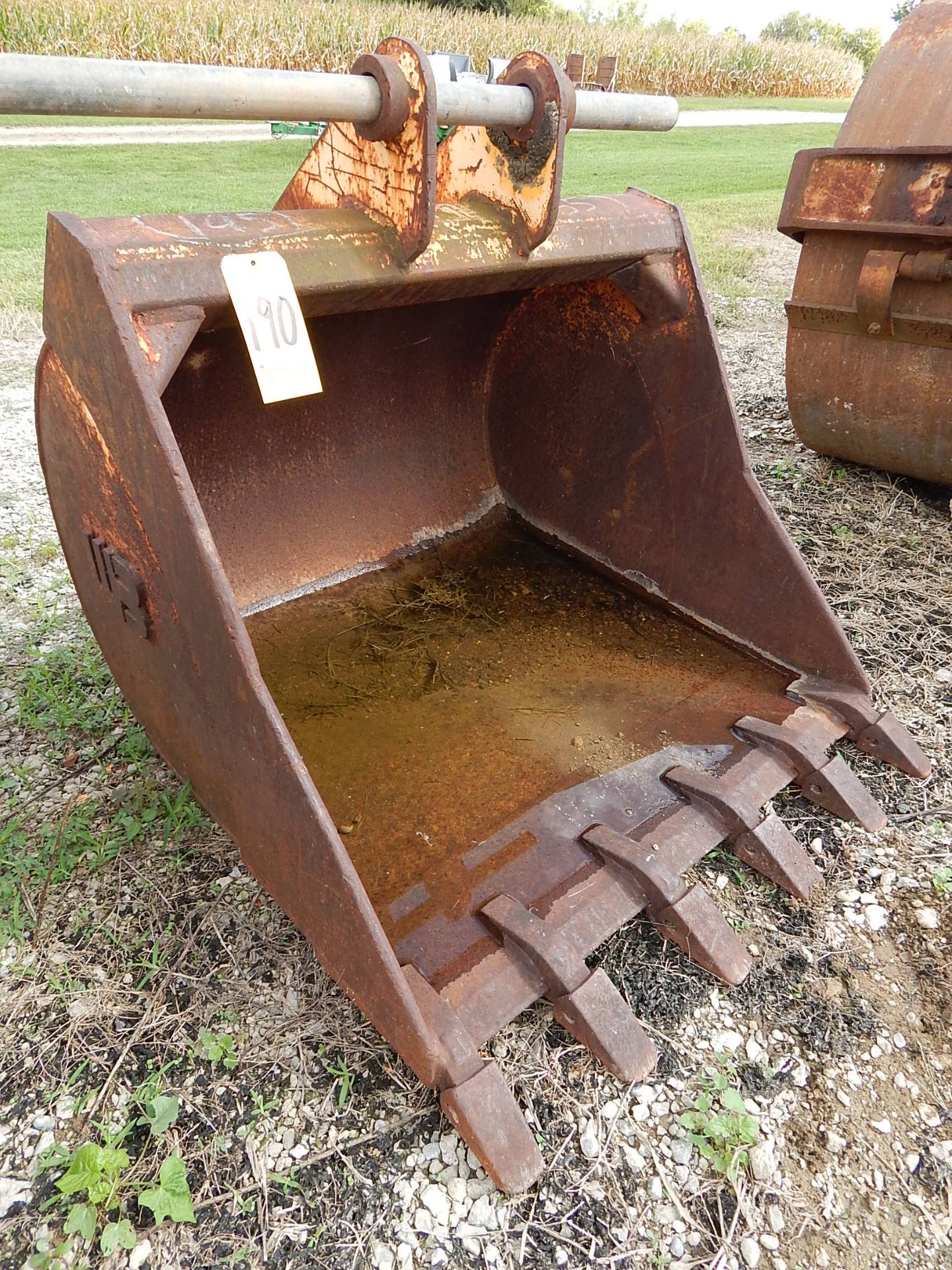 36" Excavator Tooth Bucket