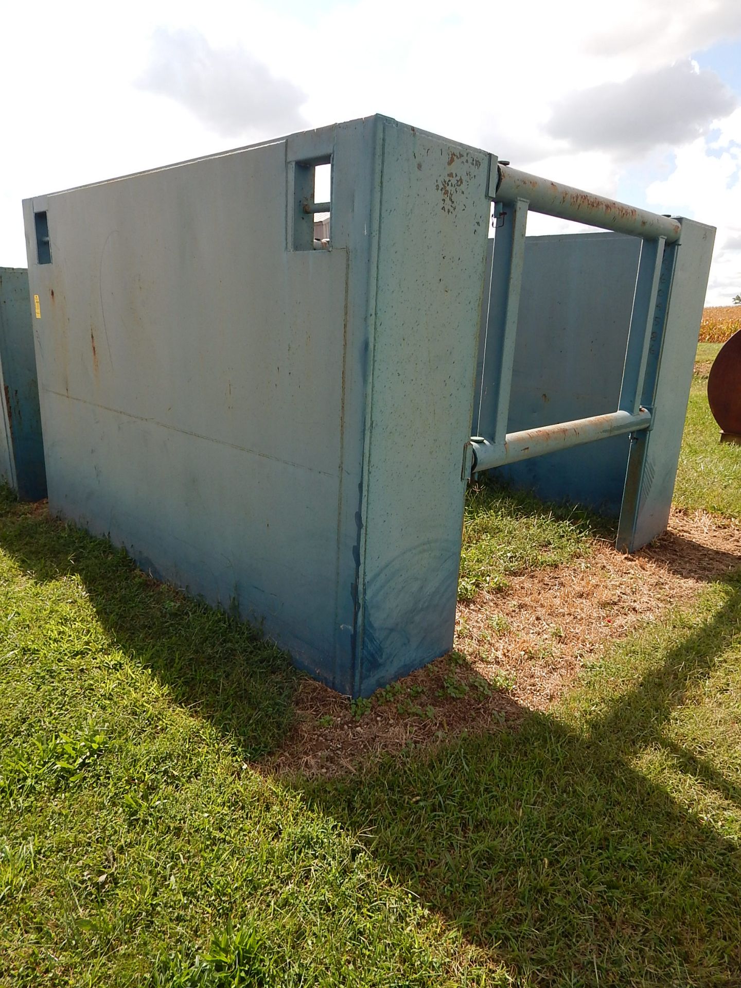 Manhole Box SN 9604586, 88" H x 11' x 10'8" x 4" Thick