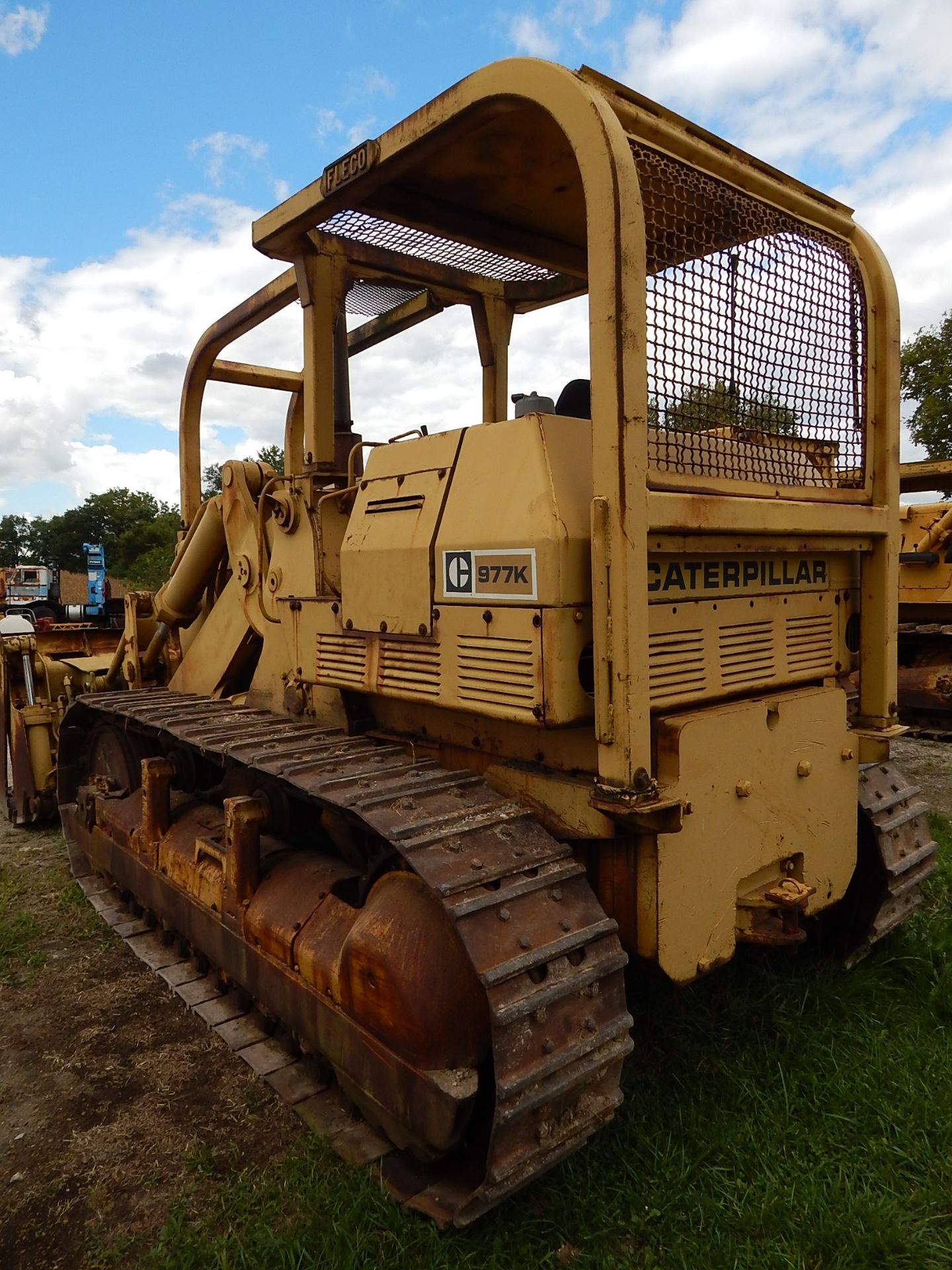 Caterpillar 977K Crawler Loader, 170 HP, 2.5 Yd. 8 ft 4-Way Bucket, OROPS, 10,352 Hours, sn 11K2609 - Image 8 of 20