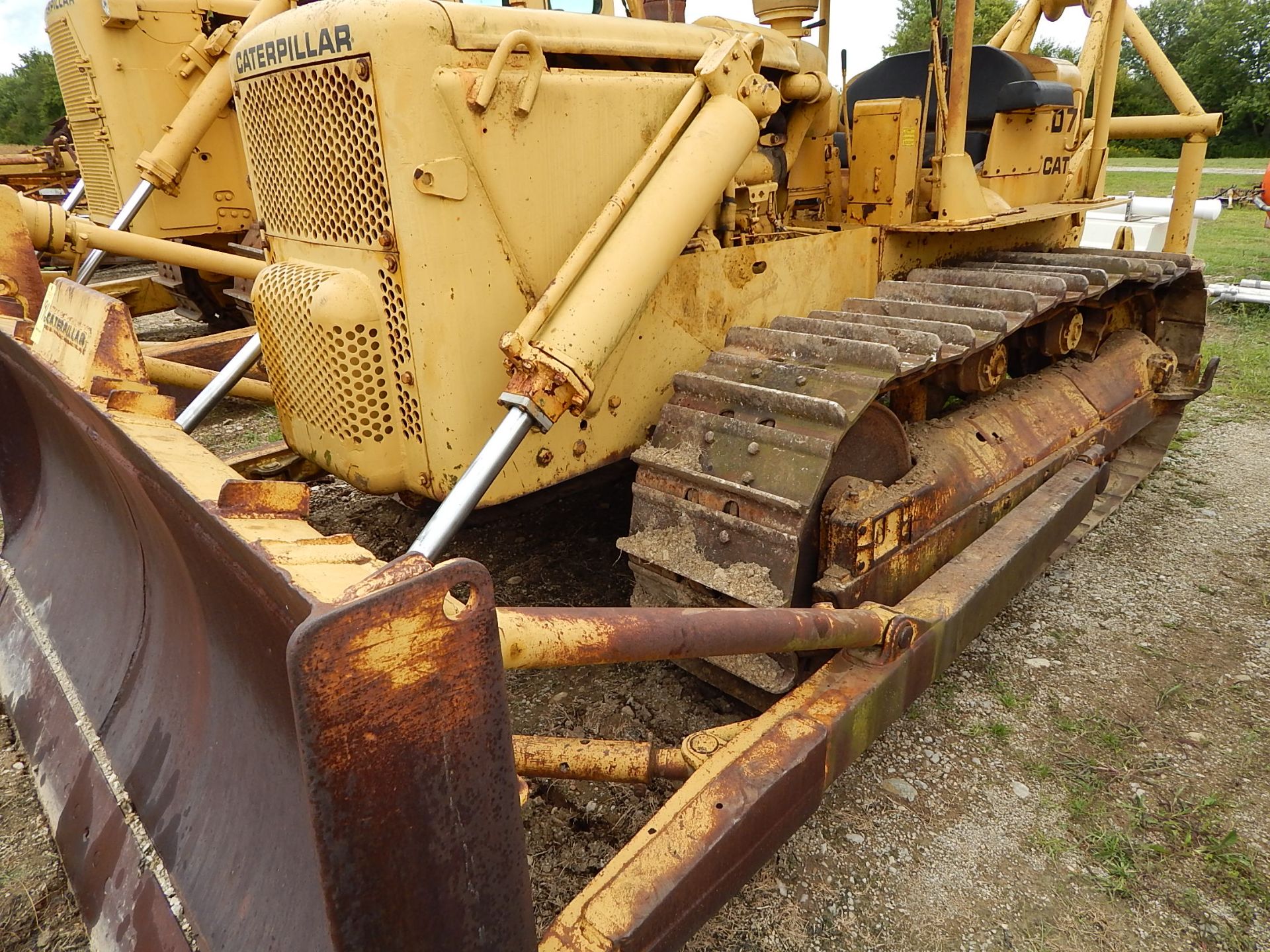 Caterpillar D7C Crawler Dozer, 9 ft 8 in Blade, Hyster D7N Winch, 5 Speed Direct Drive Transmission, - Image 3 of 21