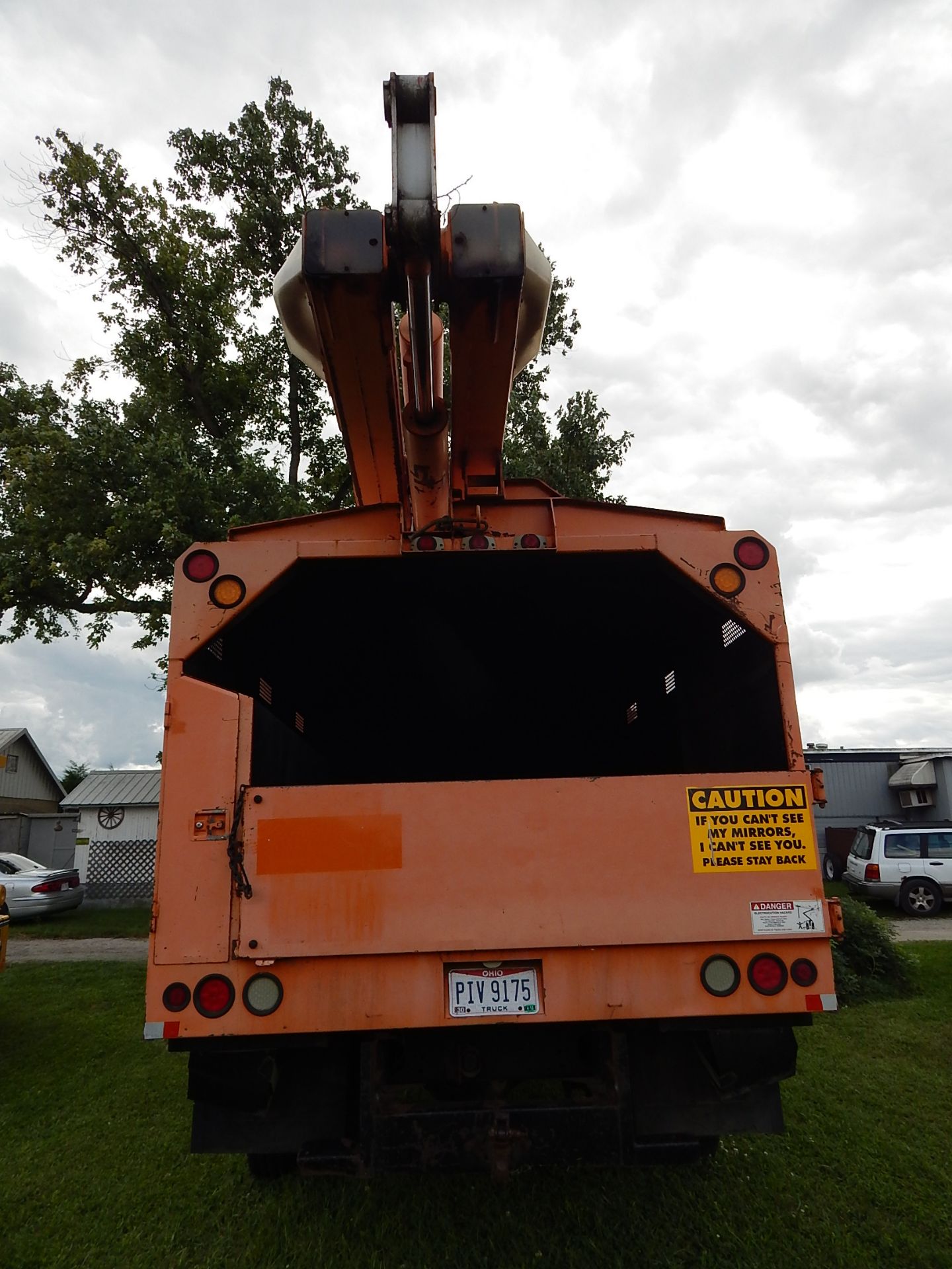 2002 Chevrolet C7500 Bucket Truck, Hi-Ranger XT55 Boom, 55 ft. 350 lb Capacity, 8.1 Liter Gas - Image 4 of 24