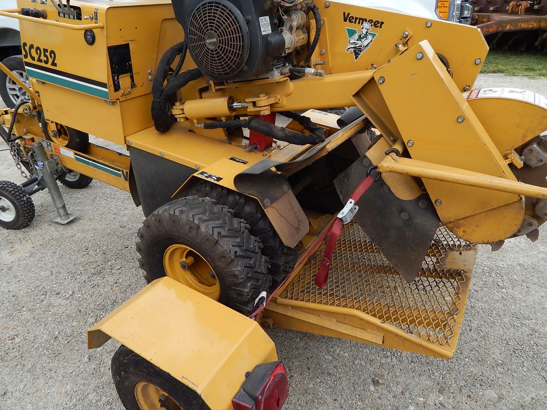 Vermeer SC252 Stump Grinder 25 HP s/n 3117801571, Kohler Command Pro 25 Engine, w/Vermeer Model - Image 5 of 12