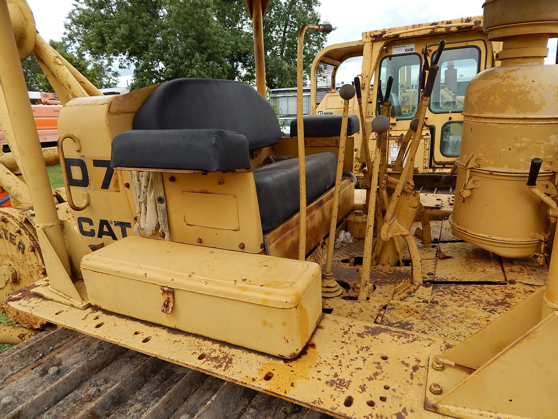 Caterpillar D7C Crawler Dozer, 9 ft 8 in Blade, Hyster D7N Winch, 5 Speed Direct Drive Transmission, - Image 14 of 21