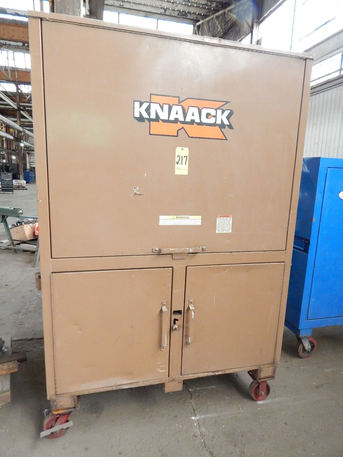 Knaack Model 119-01 Field Station Job Box on Casters