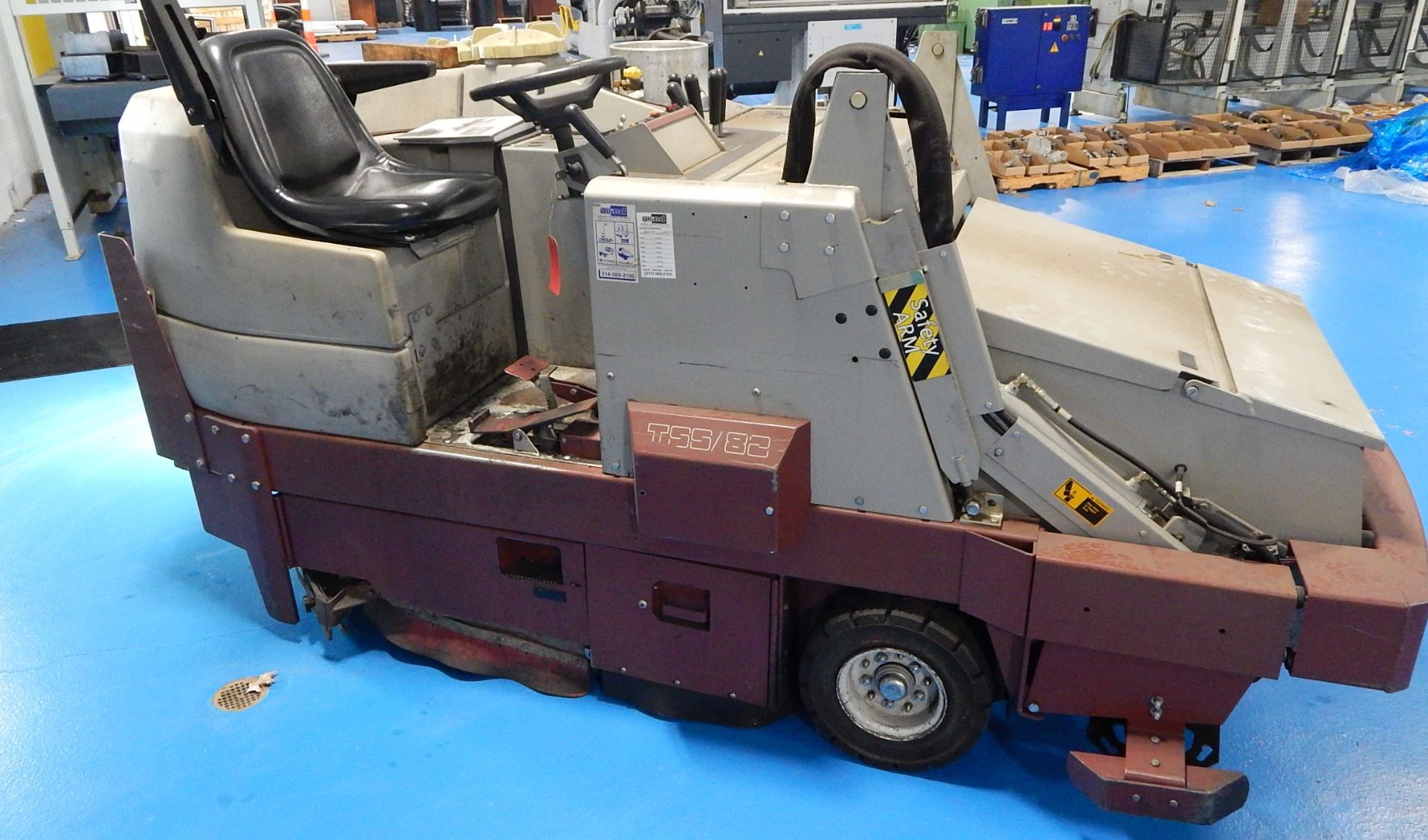 Minuteman Model TSS/82 Power Boss Ride On Floor Scrubber/Sweeper, s/n 14337064, LP, 1,486 Hours - Image 2 of 9