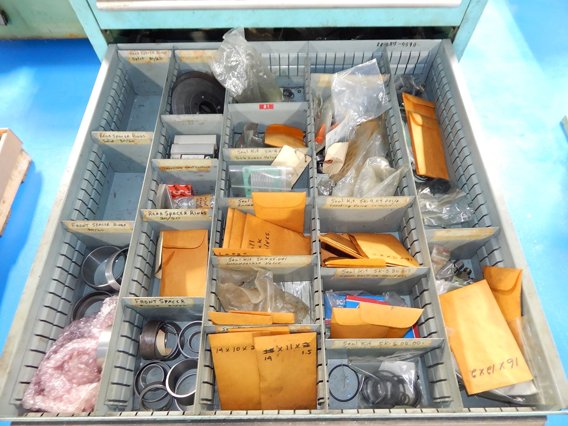 Lista Cabinet with Hydromat Parts and Contents - Image 5 of 10