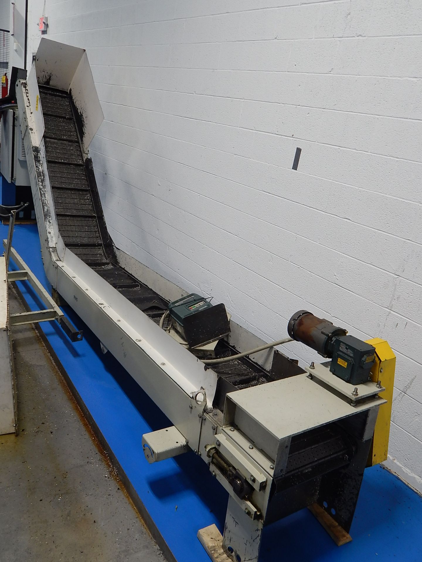 Chip Conveyor w/ Reliance Electric Variable Speed Control