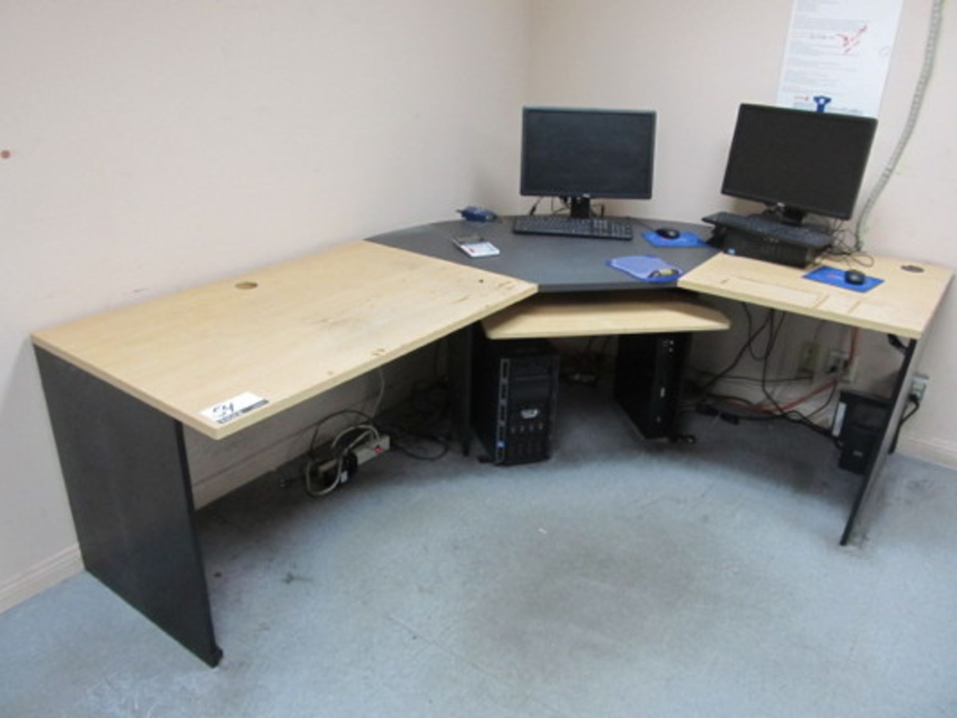 L-Shaped Wood Desk w/ Return, Approx. 7ft x 7ft - Asset Location: Sun Valley, CA