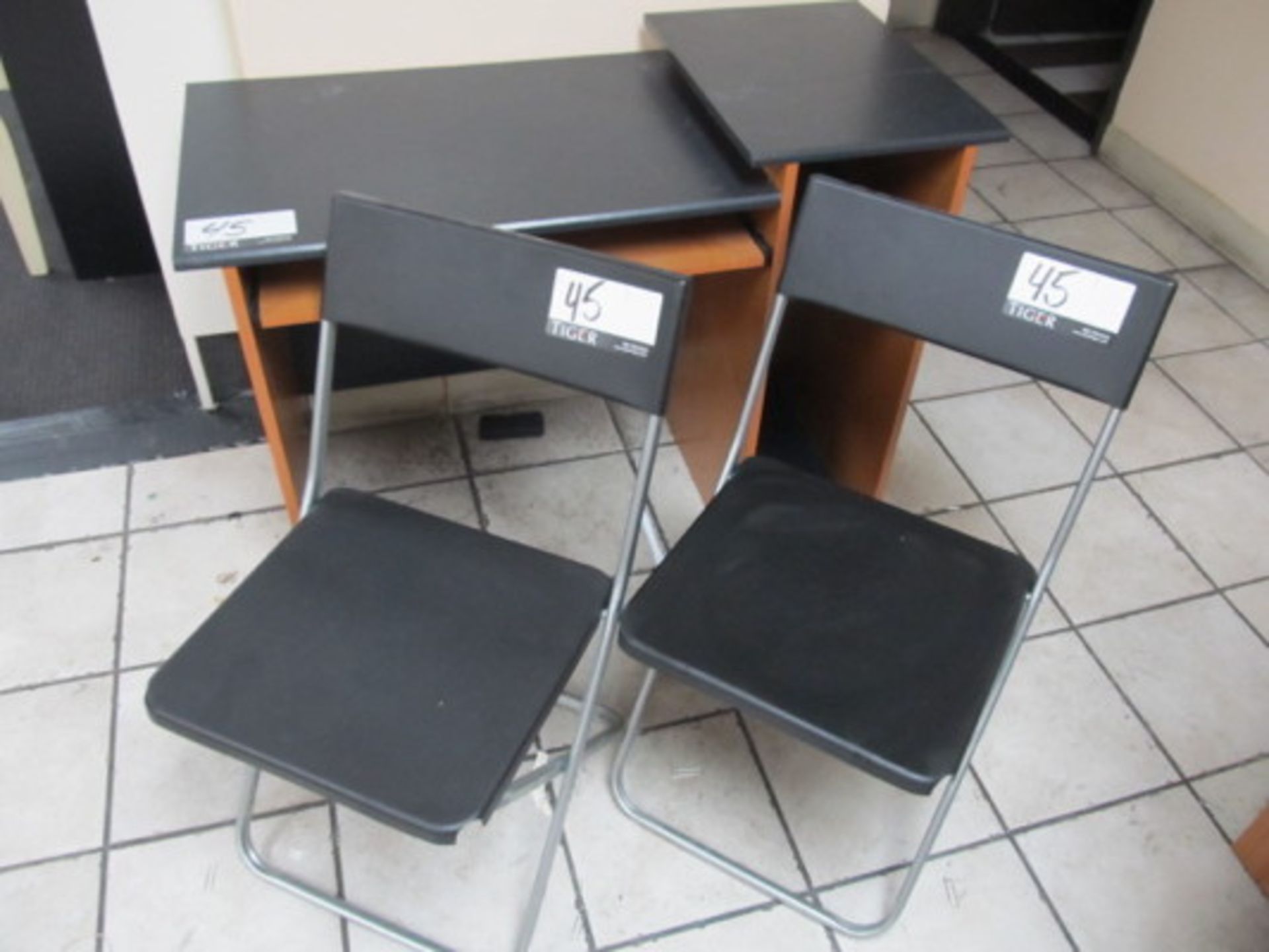 Lot (1) Small Wood Desk w/ (2) Plastic Folding Chairs - Asset Location: Sun Valley, CA