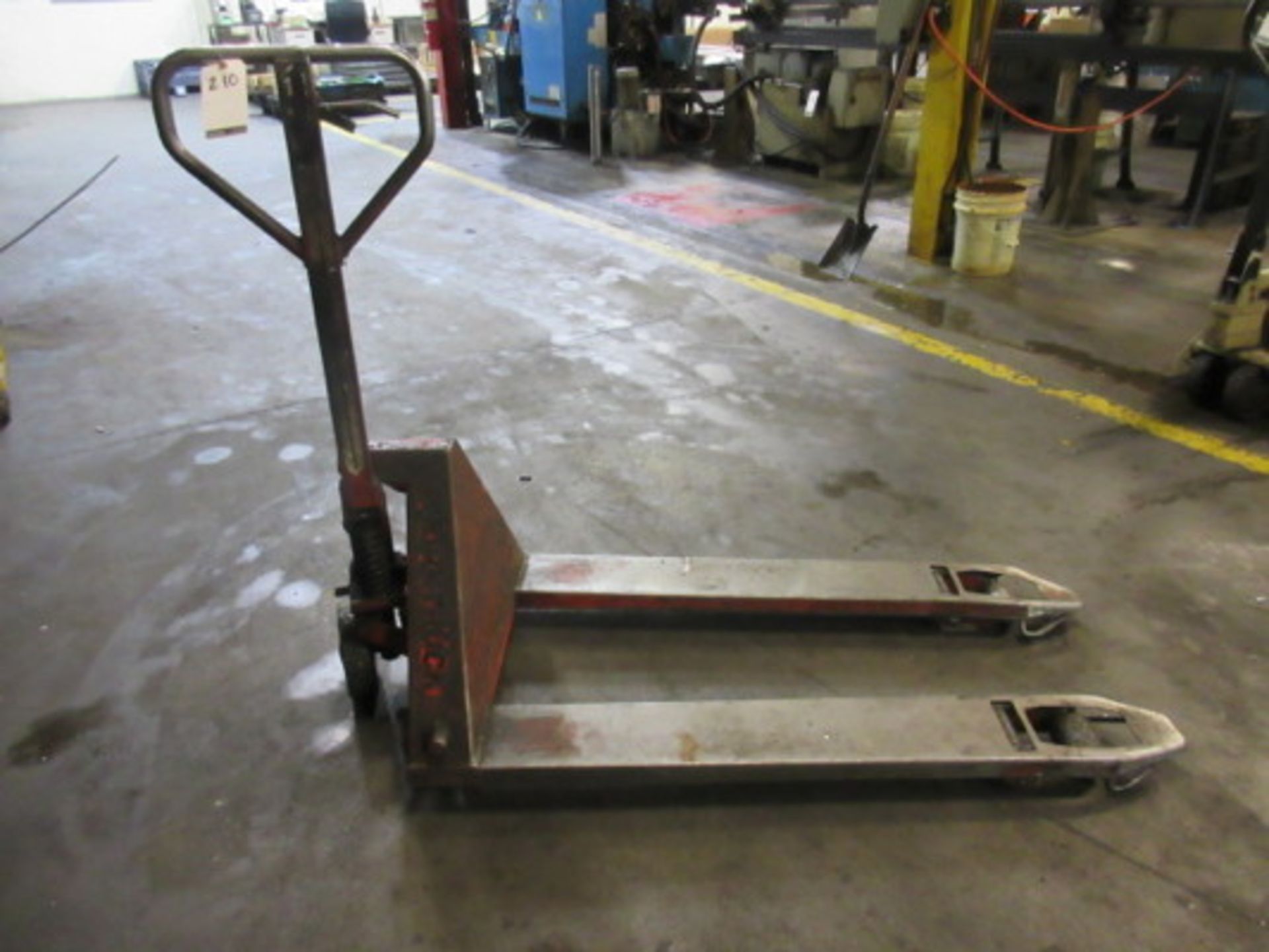 Interthor Pallet Jack, M/N- GL 2500, S/N- LX533619, Max Capacity 5,550lbs - Lot Location: Front Shop