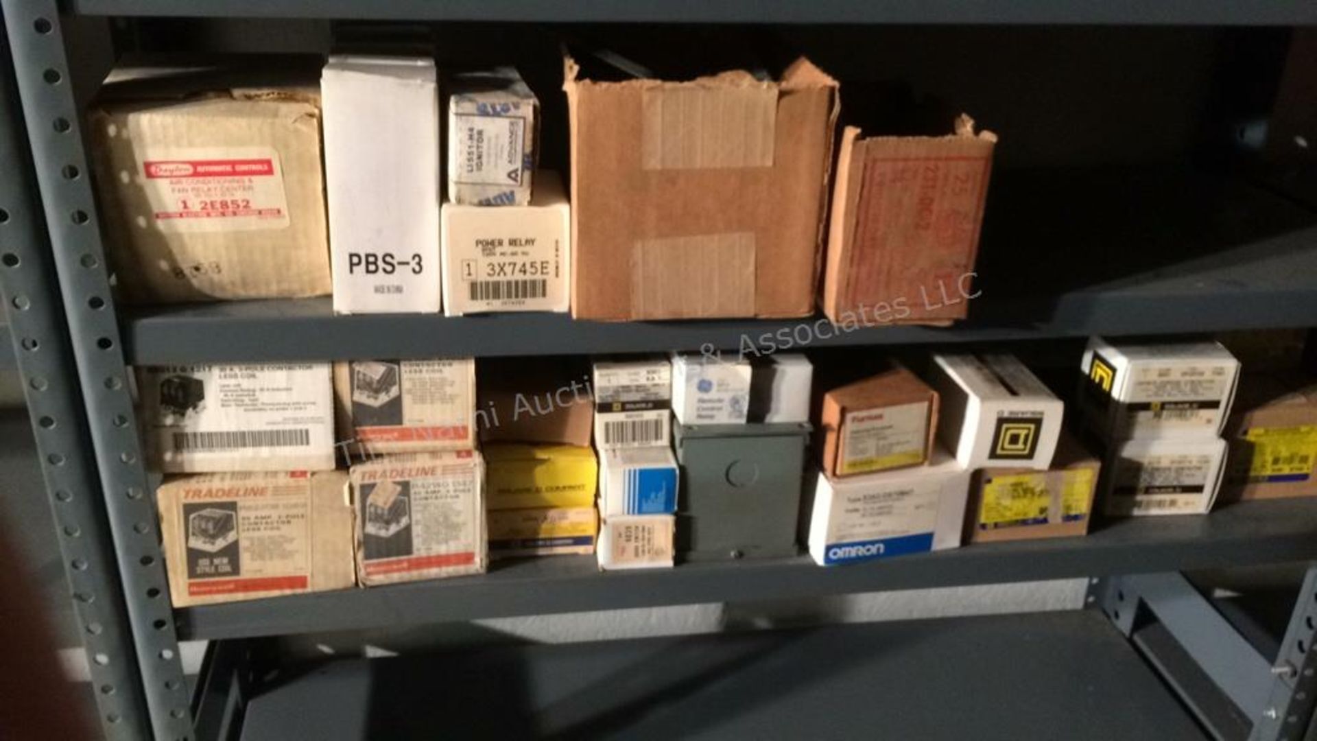 B: contents of two shelves – electrical supplies - Image 15 of 20