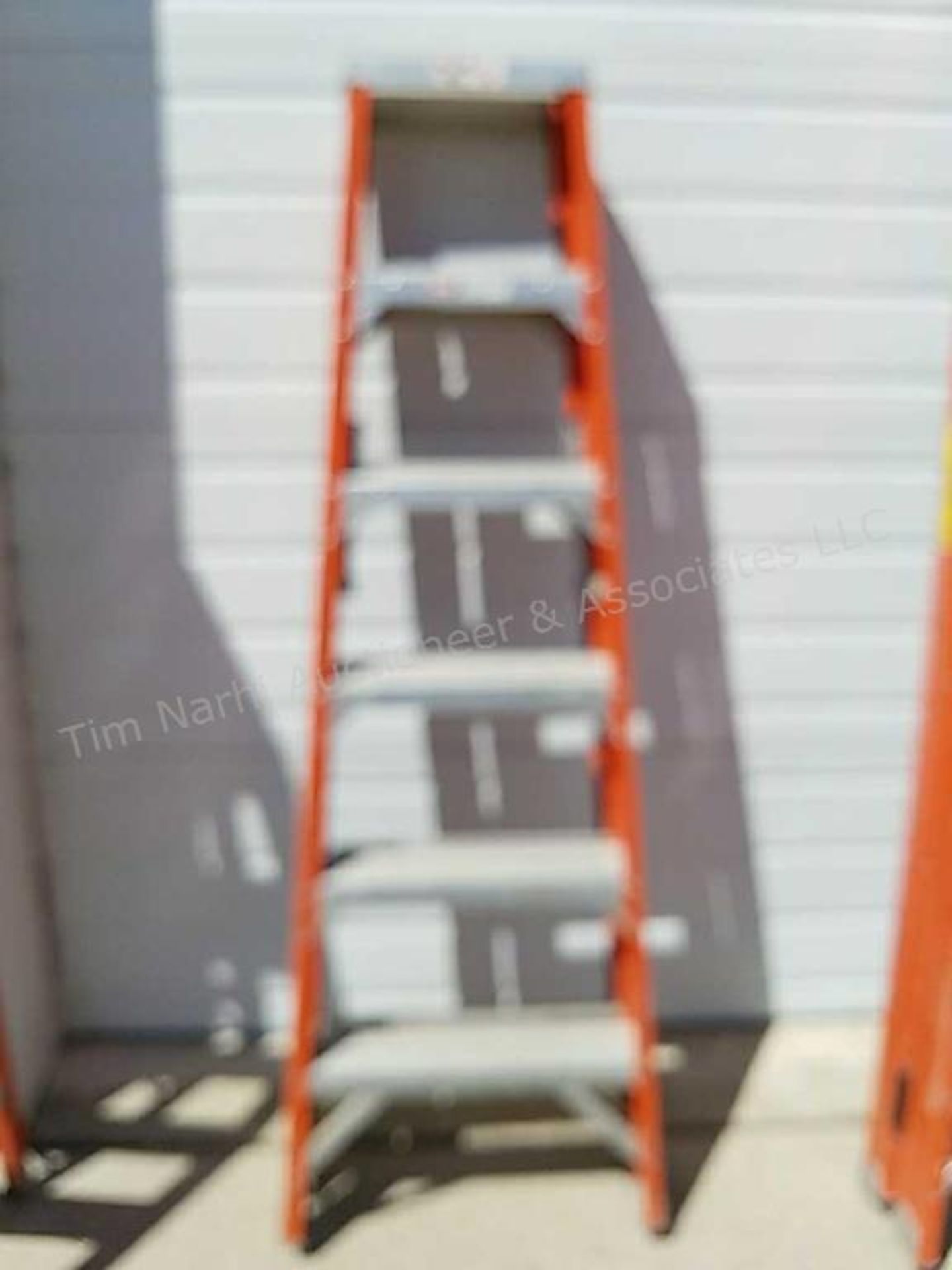 Werner 6' fiberglas double sided step ladder