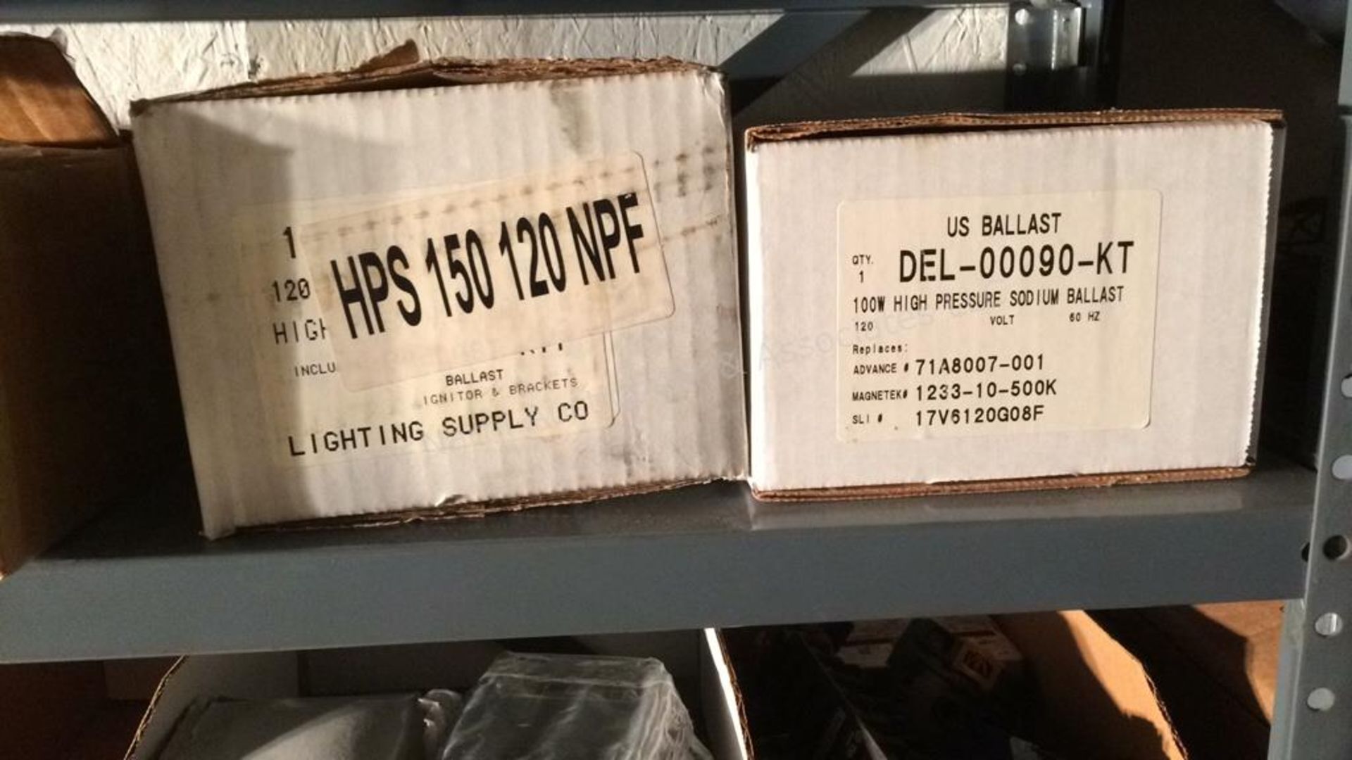 B: contents of two shelves – electrical supplies - Image 8 of 20