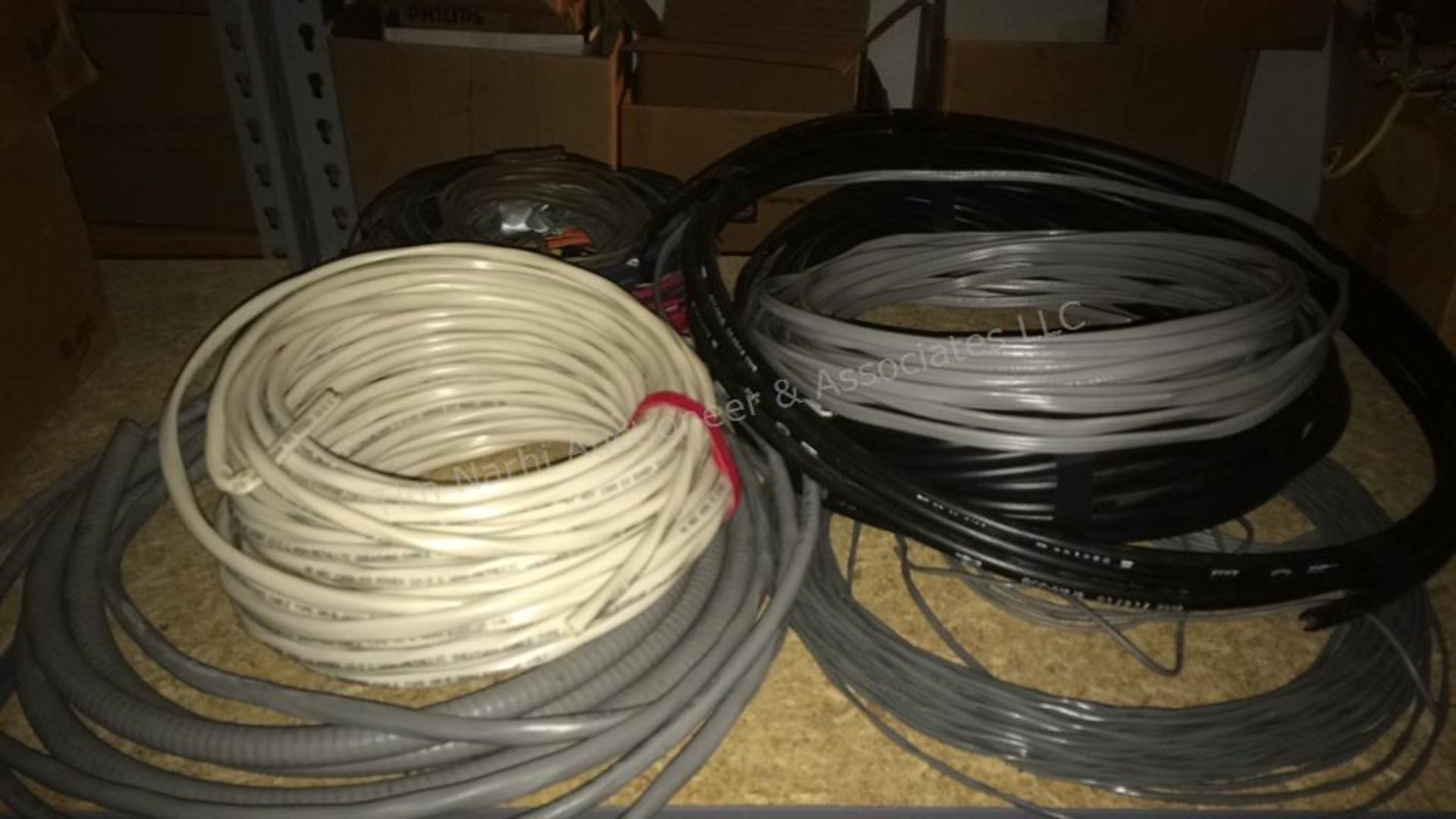 B: contents of three shelves – wire and cable - Image 4 of 11