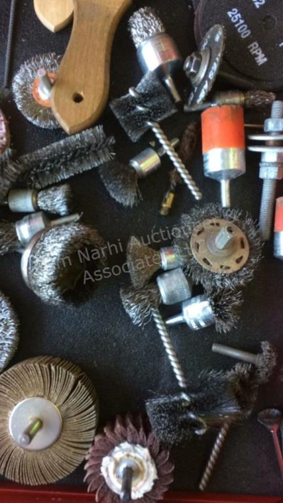 Wire brush & abrasive lot - Image 5 of 5
