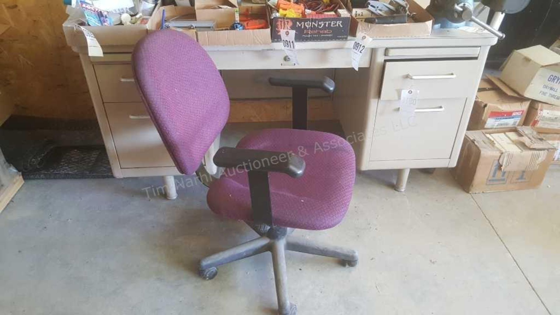 Steel office desk & chair