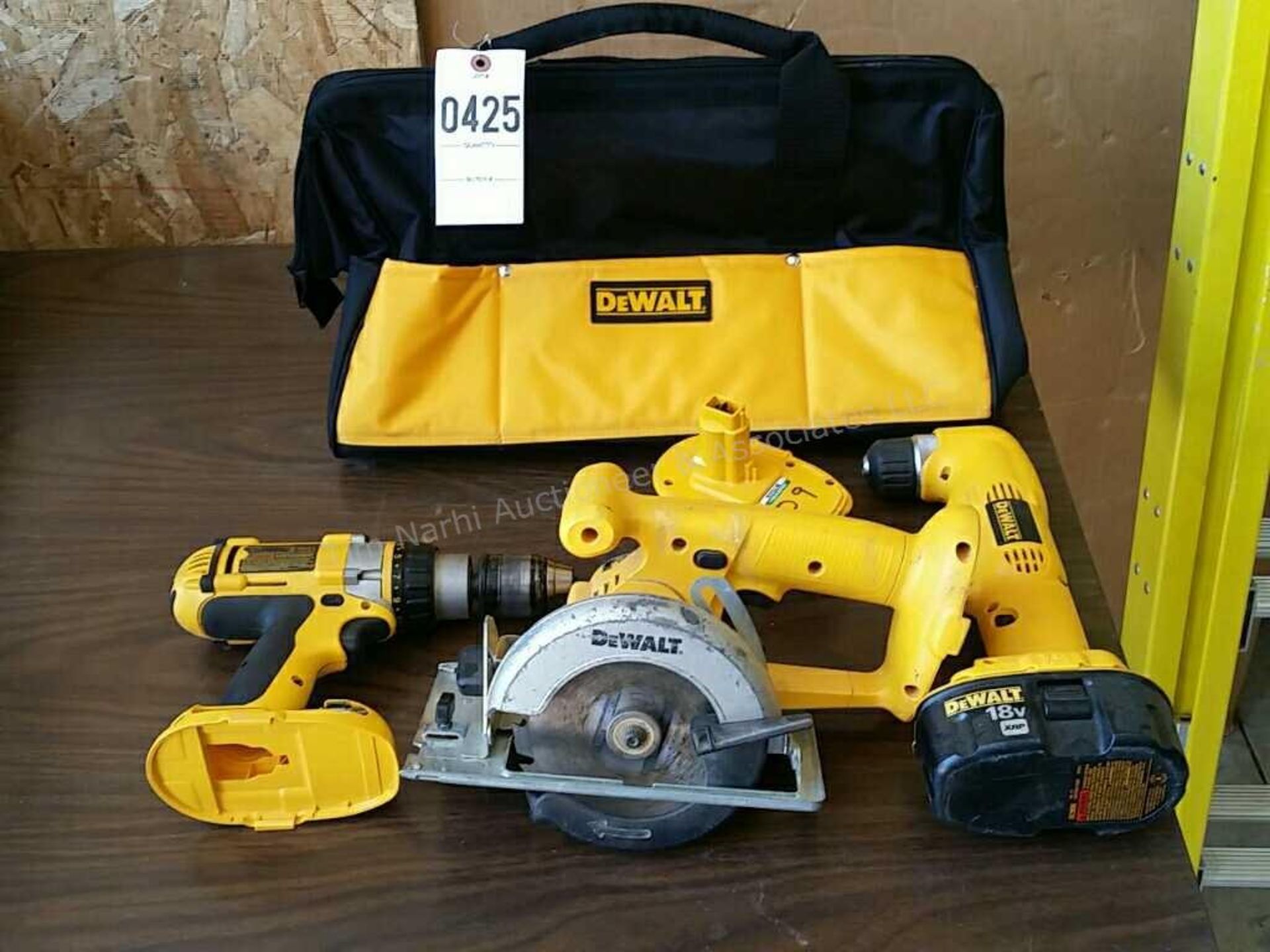 Dewalt 18v 3 pc cordless tool set