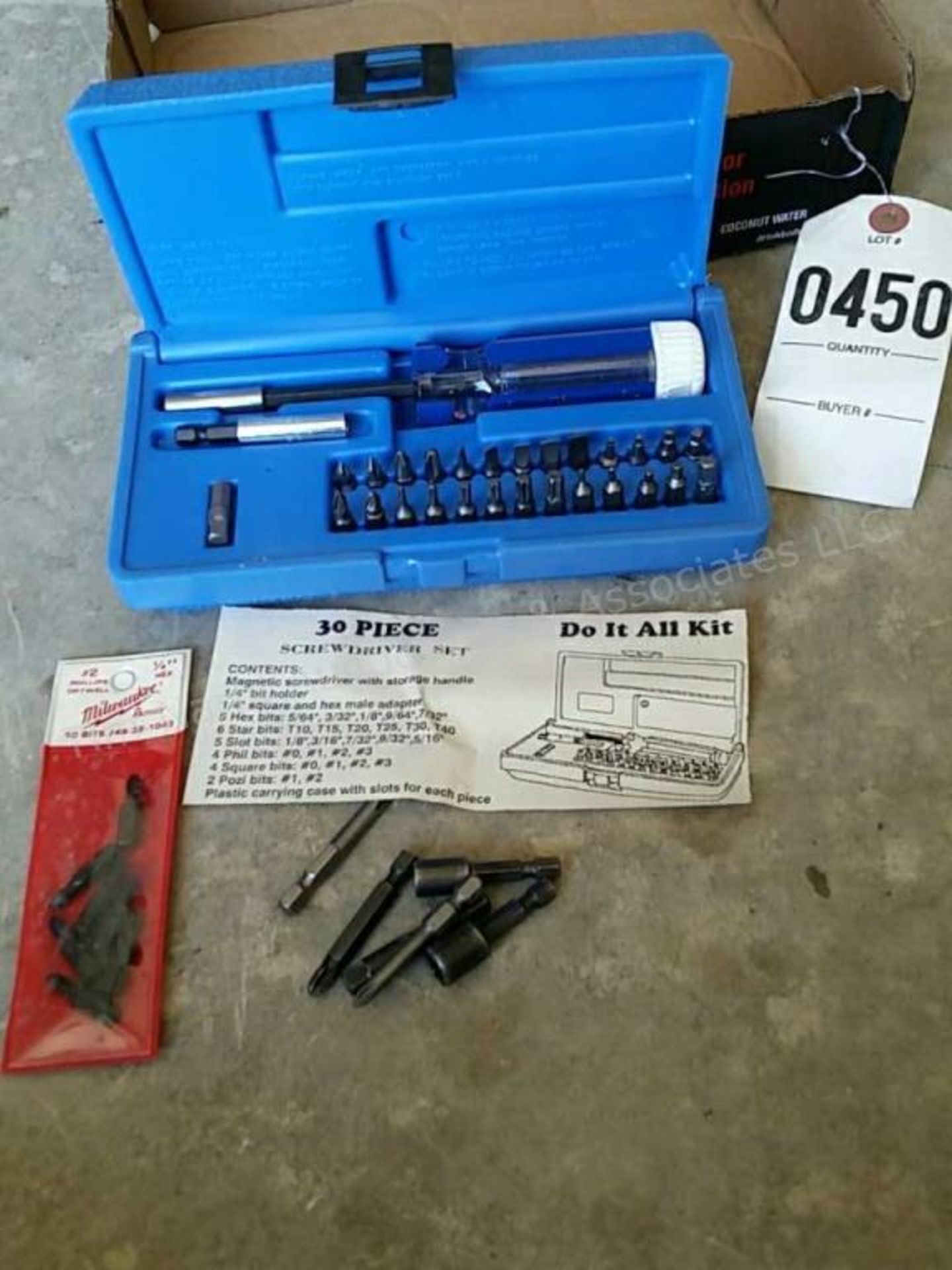 B/L 30 pc screwdriver set in case & extra bits