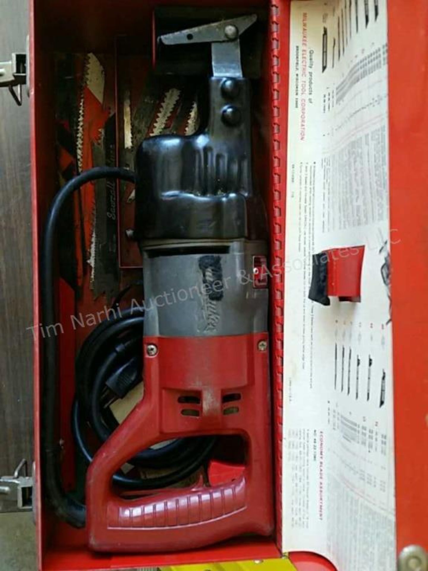 Milwaukee 110v "sawzall" - Image 2 of 2